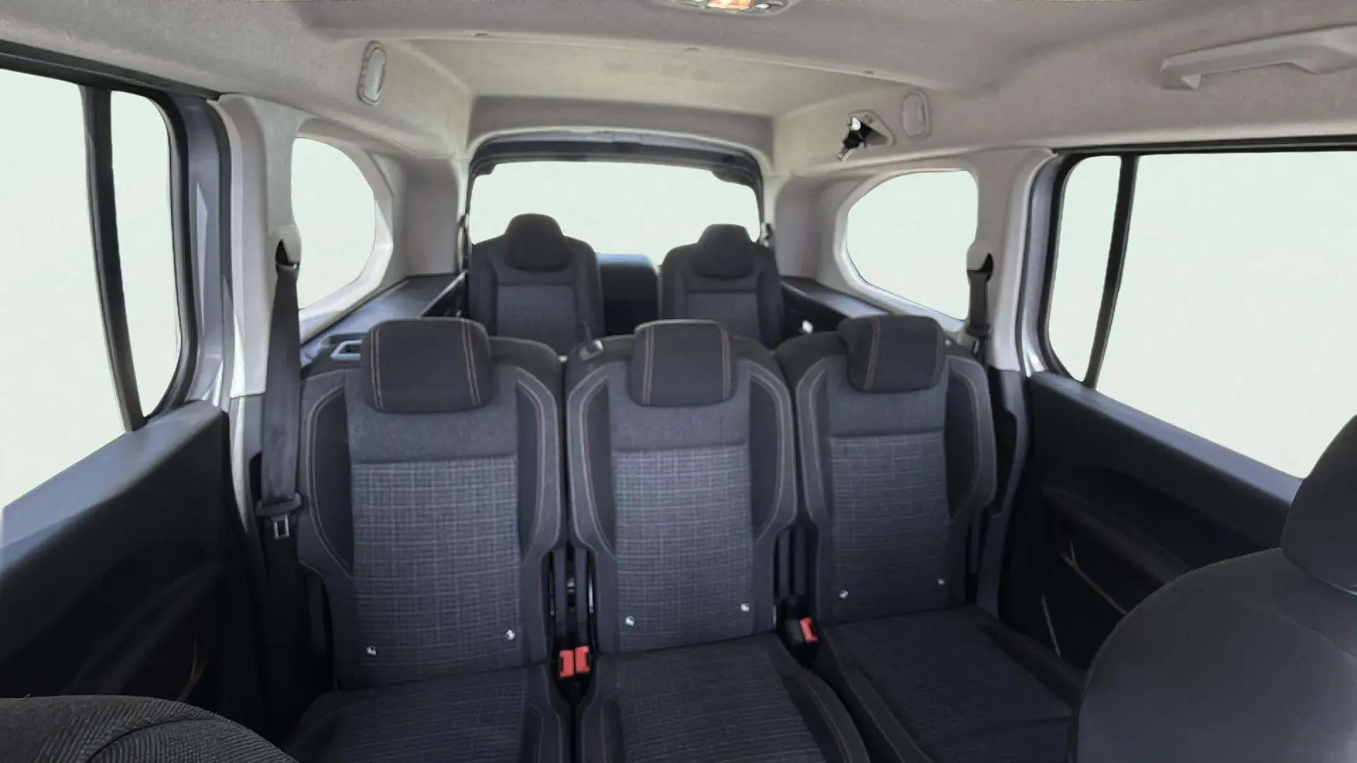 Peugeot Rifter GT Long BlueHDi 7 plazas - foto 17
