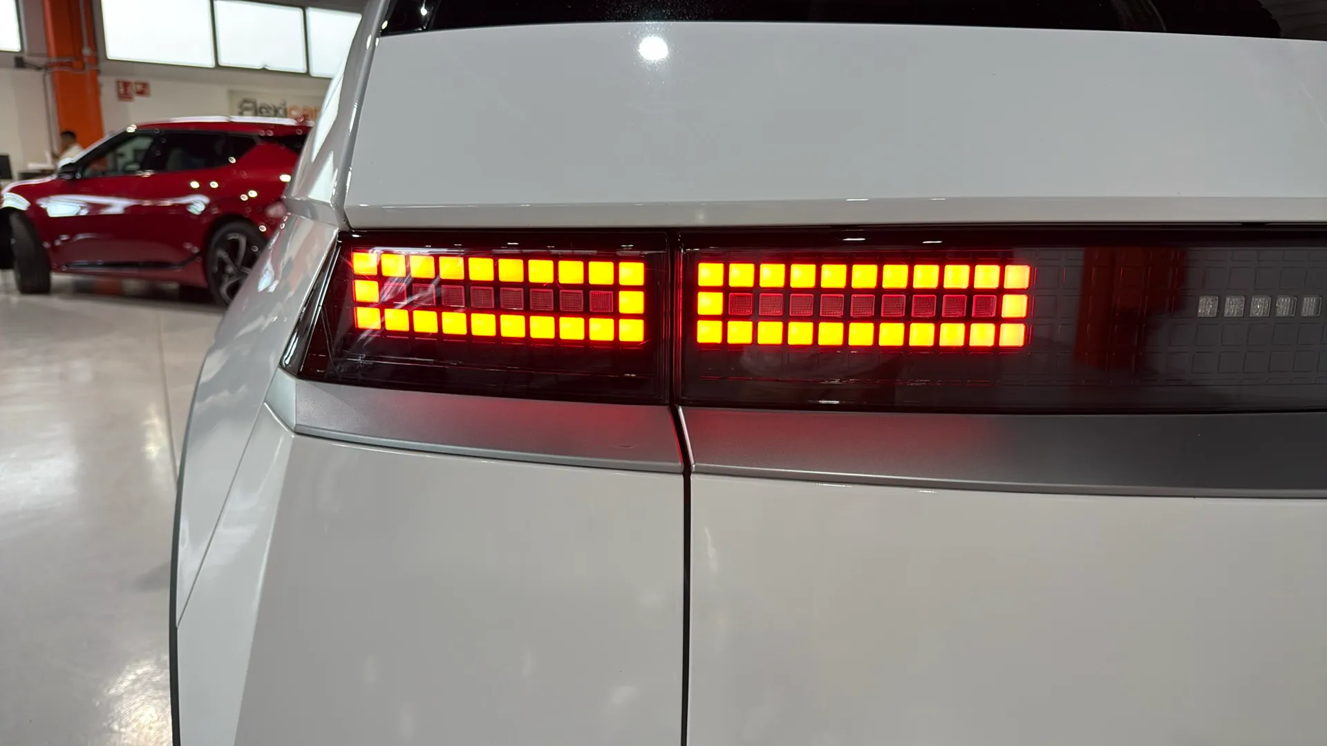 Hyundai Ioniq 5 77KWH Light RWD - foto 25