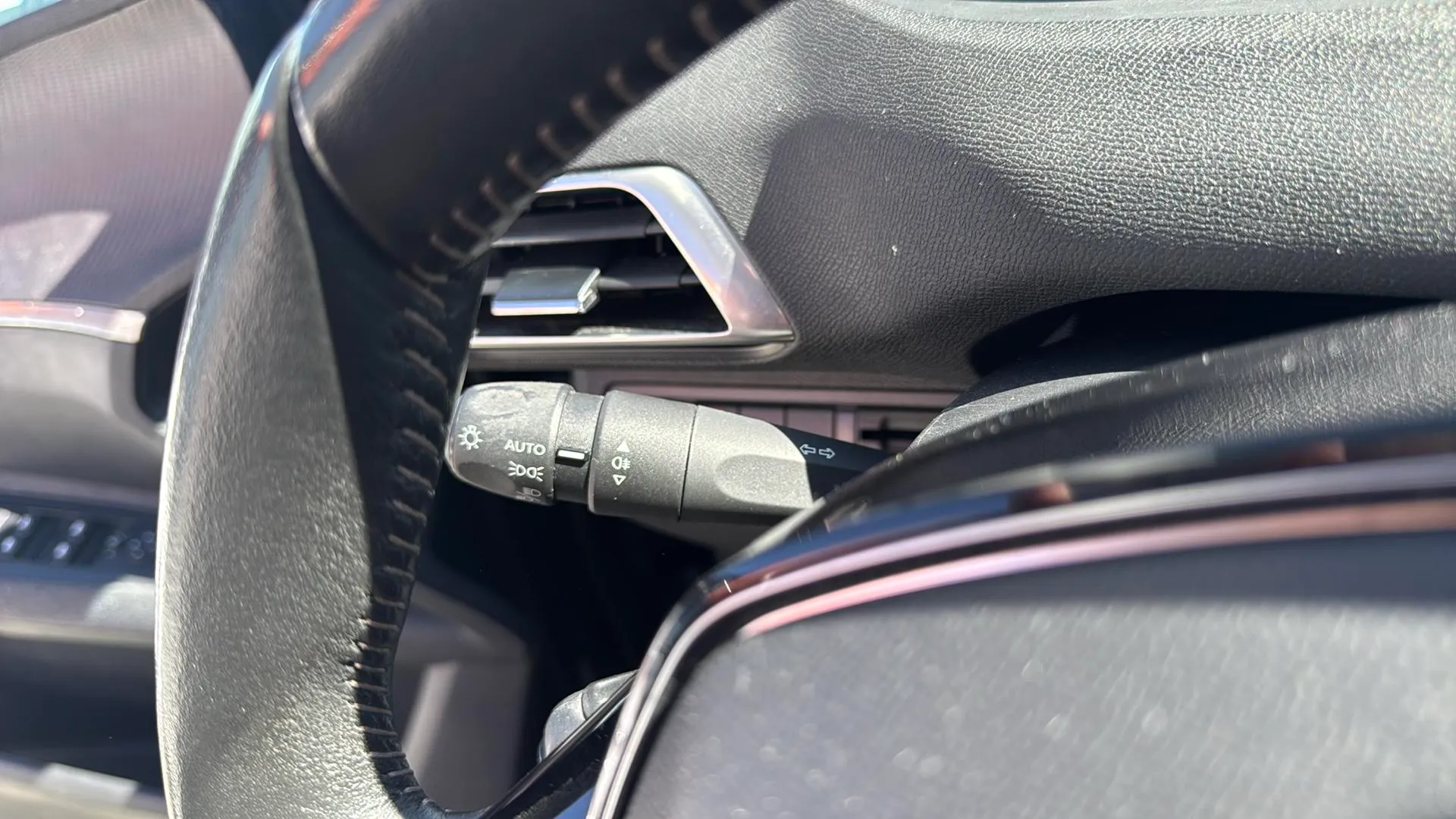 Peugeot 5008 1.2 PureTech Style - foto 23