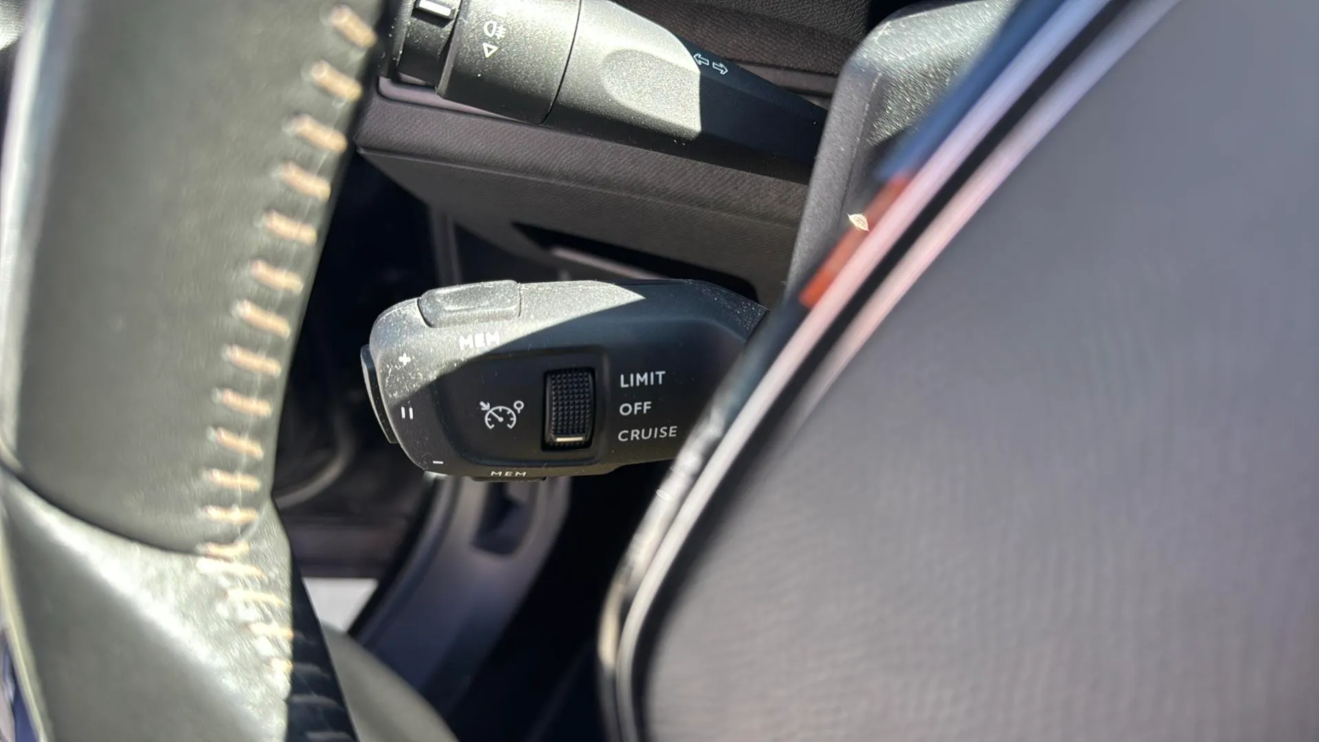 Peugeot 5008 1.2 PureTech Style - foto 25