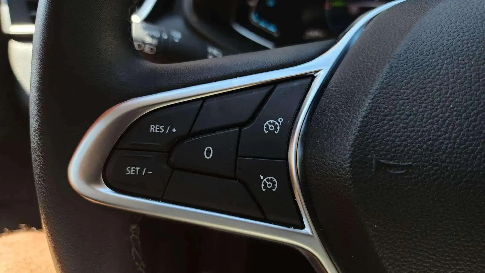 Renault Clio Equilibre E-Tech Híbrido - foto 12
