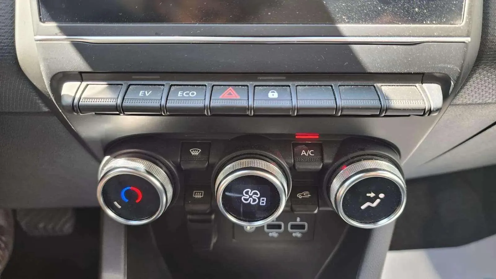 Renault Clio Equilibre E-Tech Híbrido - foto 16