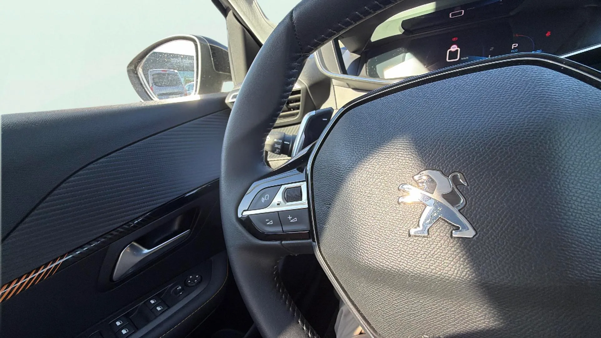 Peugeot 208 PureTech EAT8 Allure - foto 19
