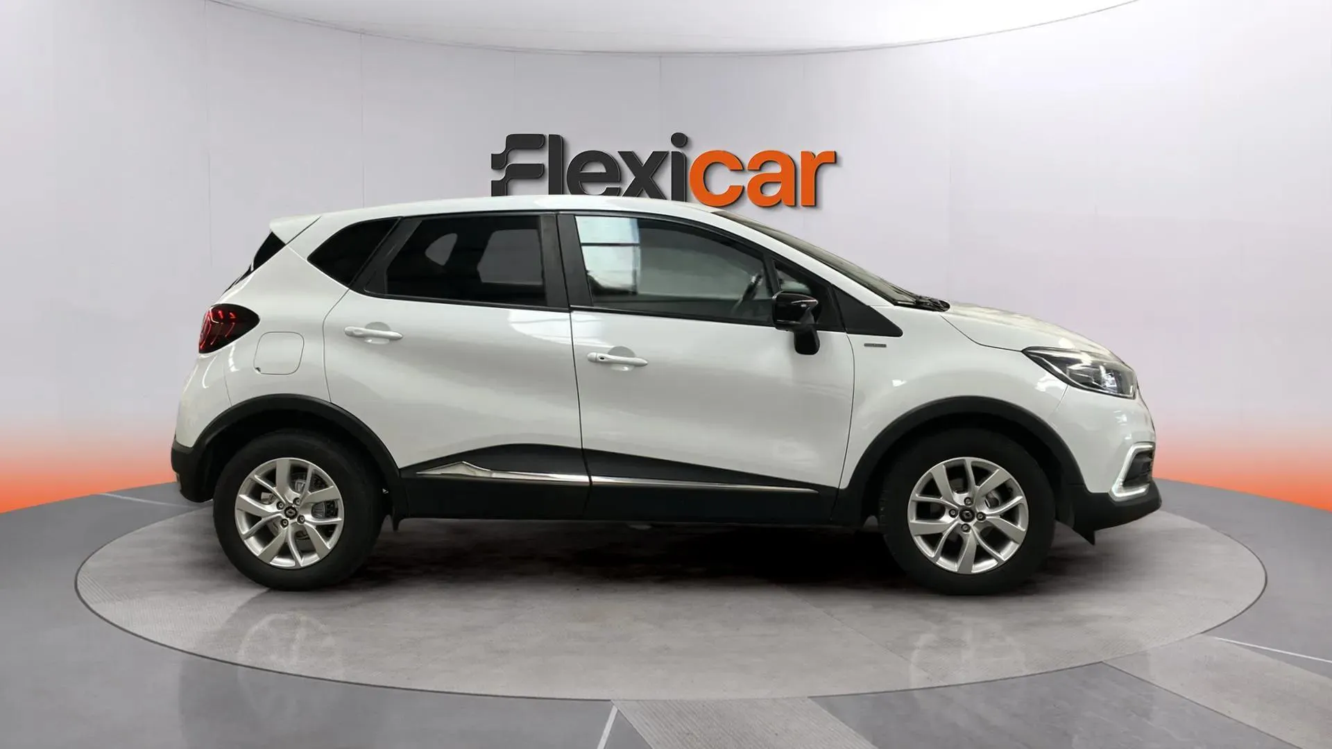 Renault Captur Life TCe - foto 8