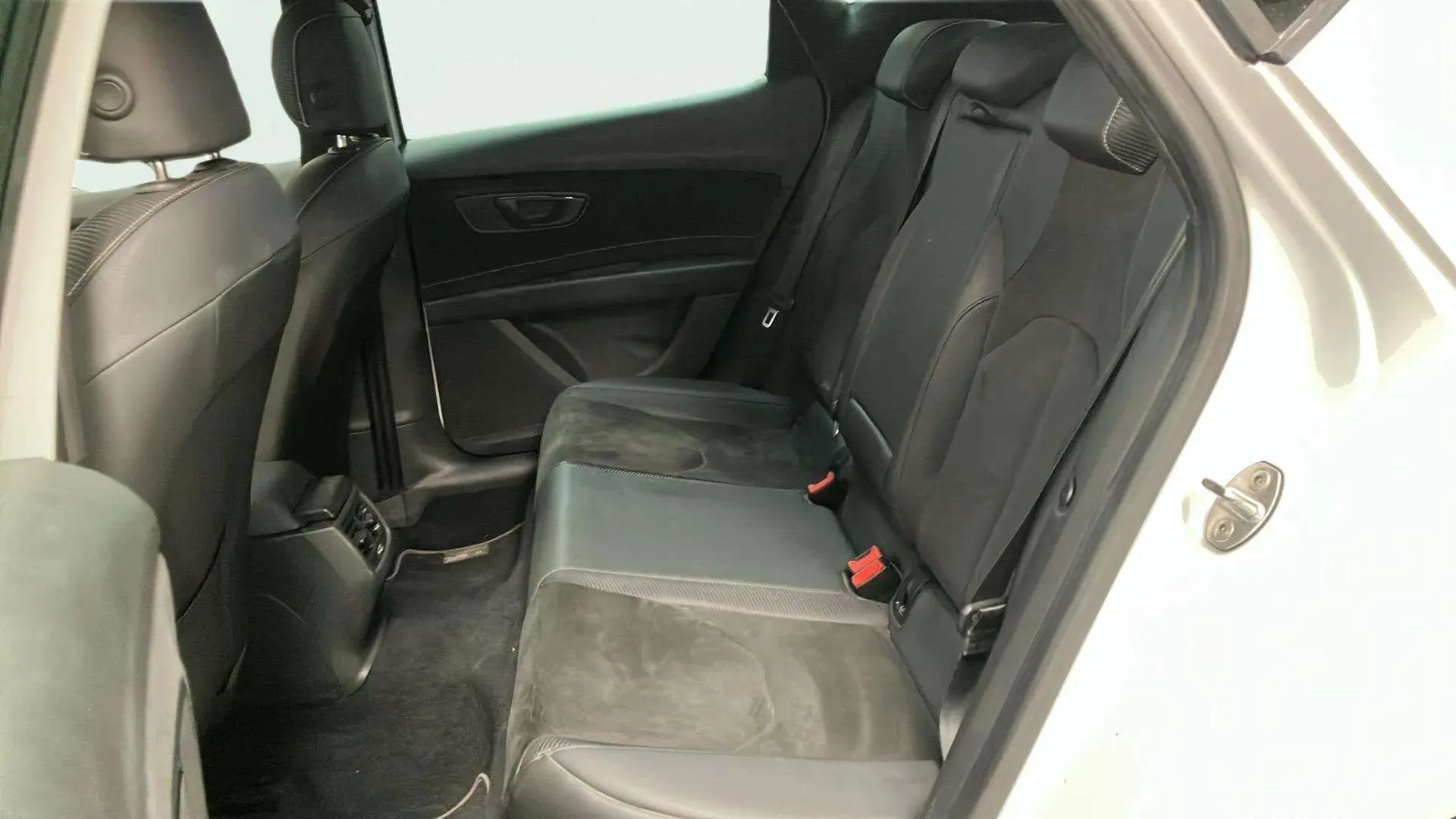 SEAT León 2.0 TSI DSG-7 St&Sp Cupra - foto 12