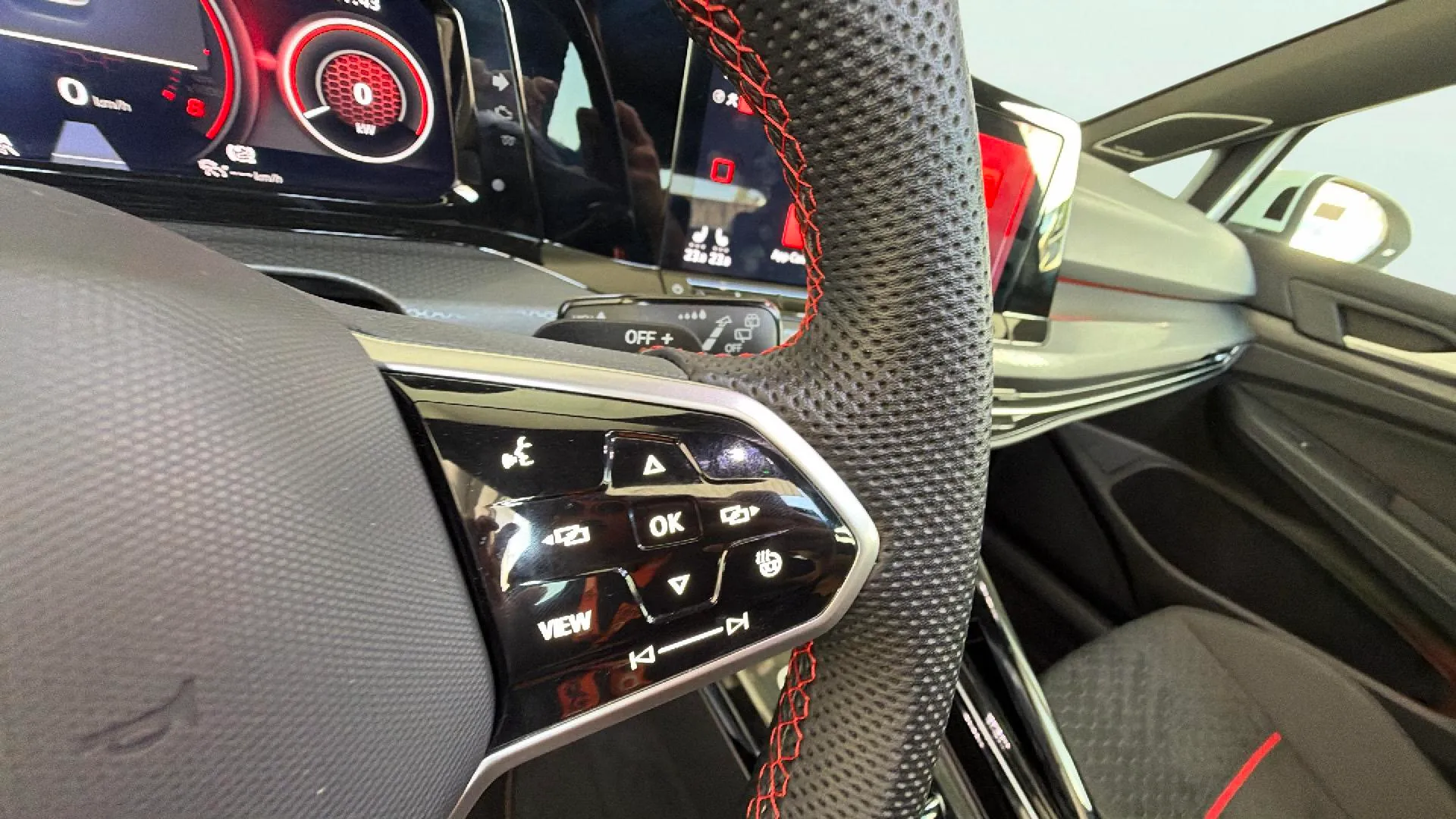 Volkswagen Golf GTI Clubsport 2.0 TSI DSG - foto 20