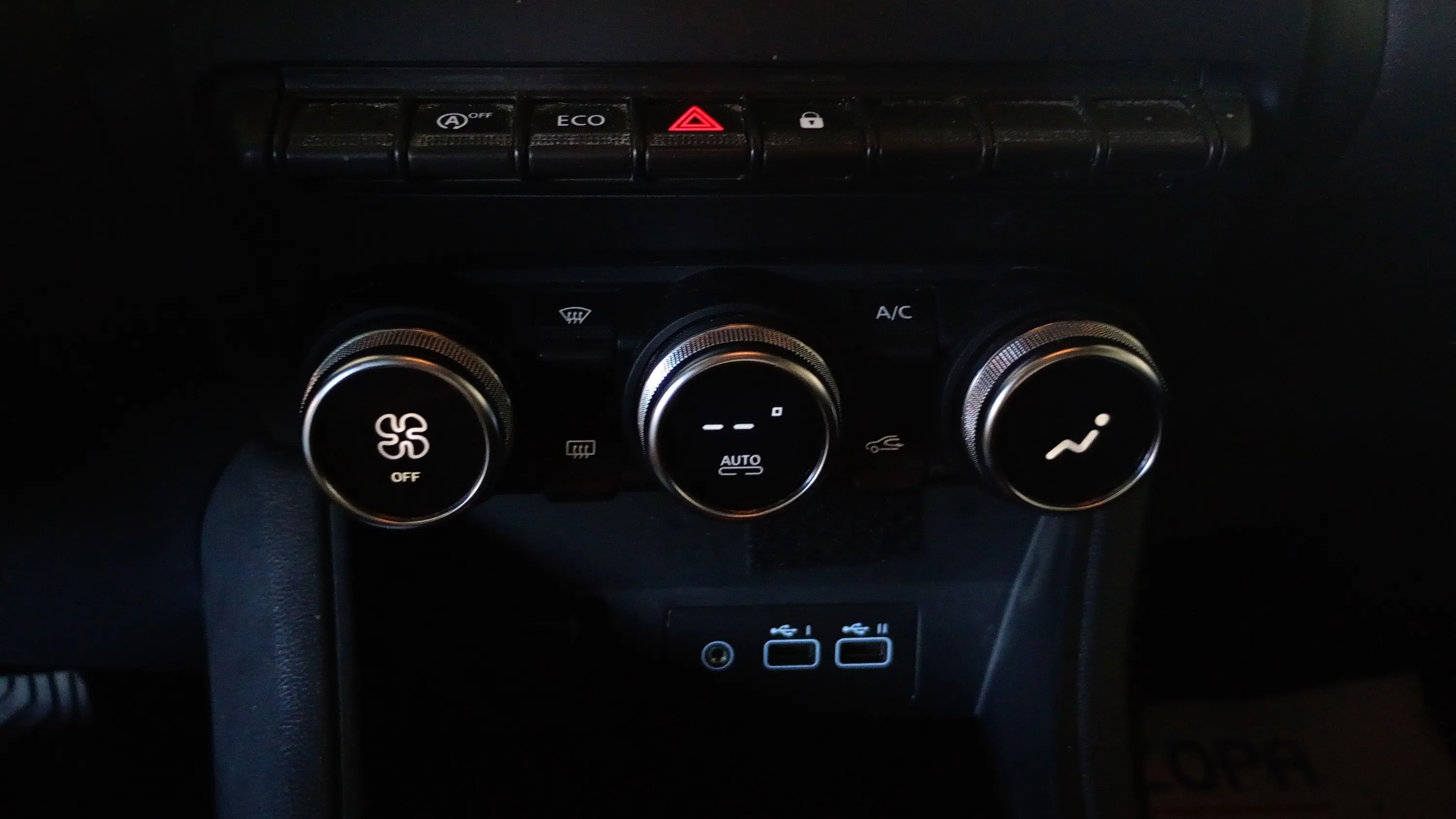 Renault Captur evolution TCe - foto 24