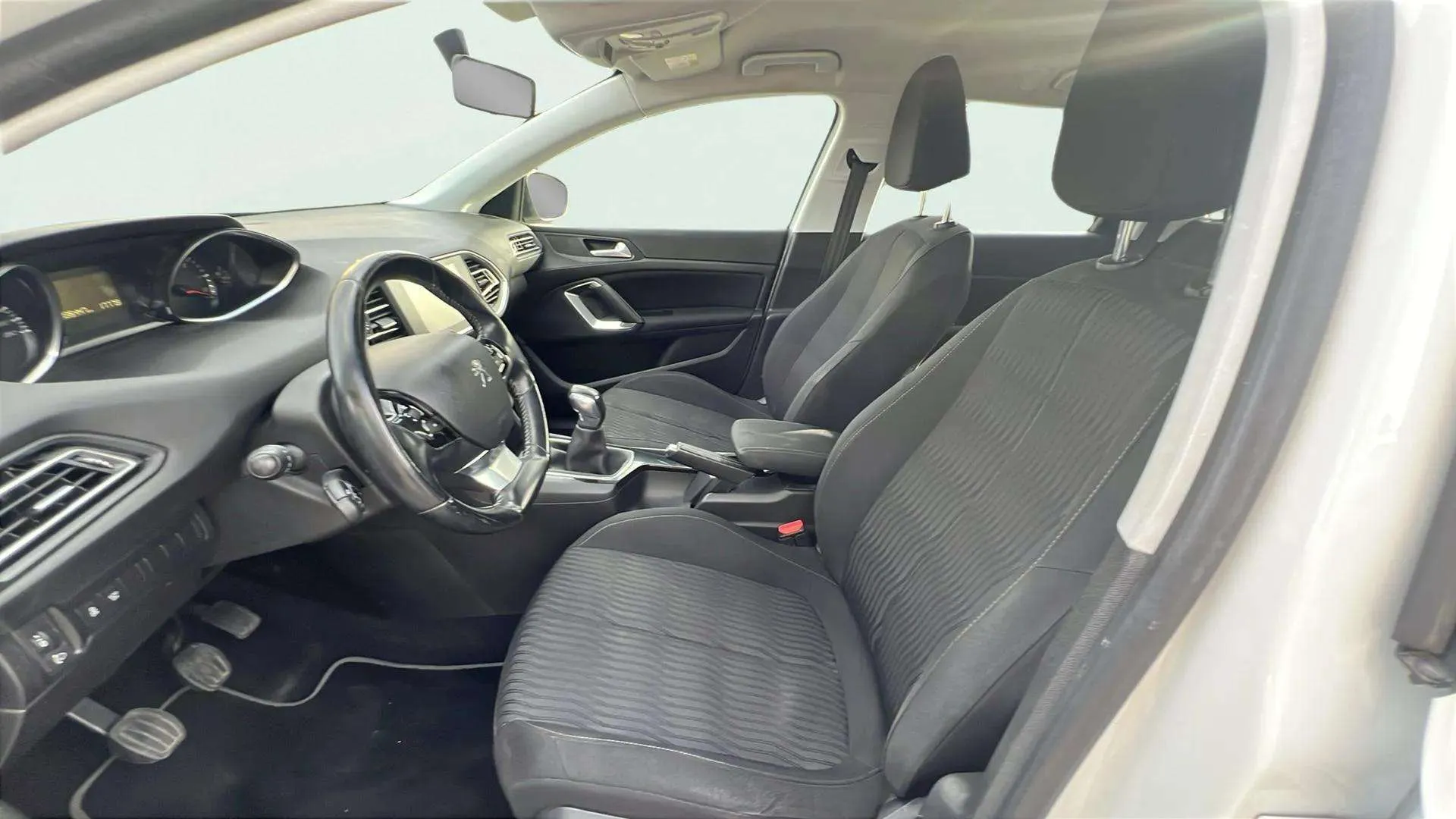 Peugeot 308 SW Access 1.6 BlueHDi - foto 21