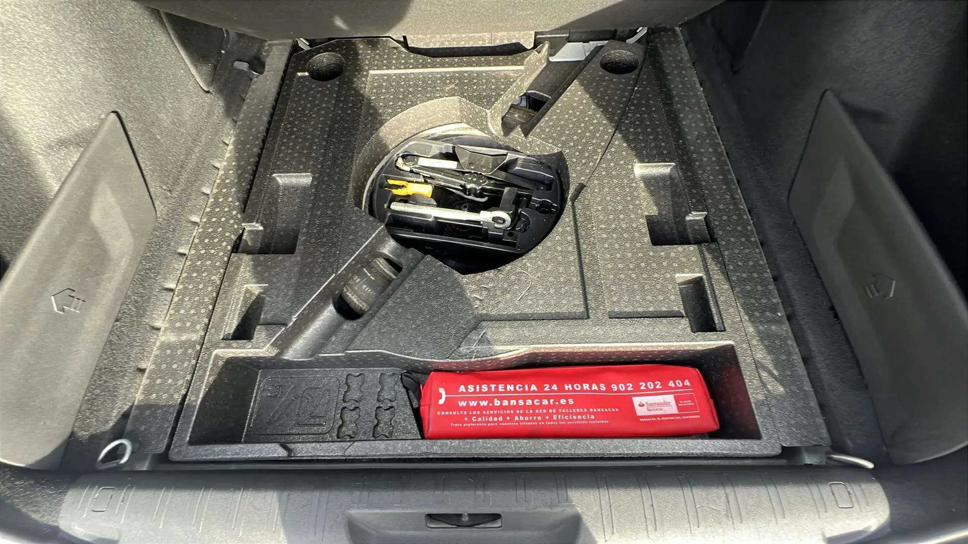 Peugeot 308 SW Access 1.6 BlueHDi - foto 27