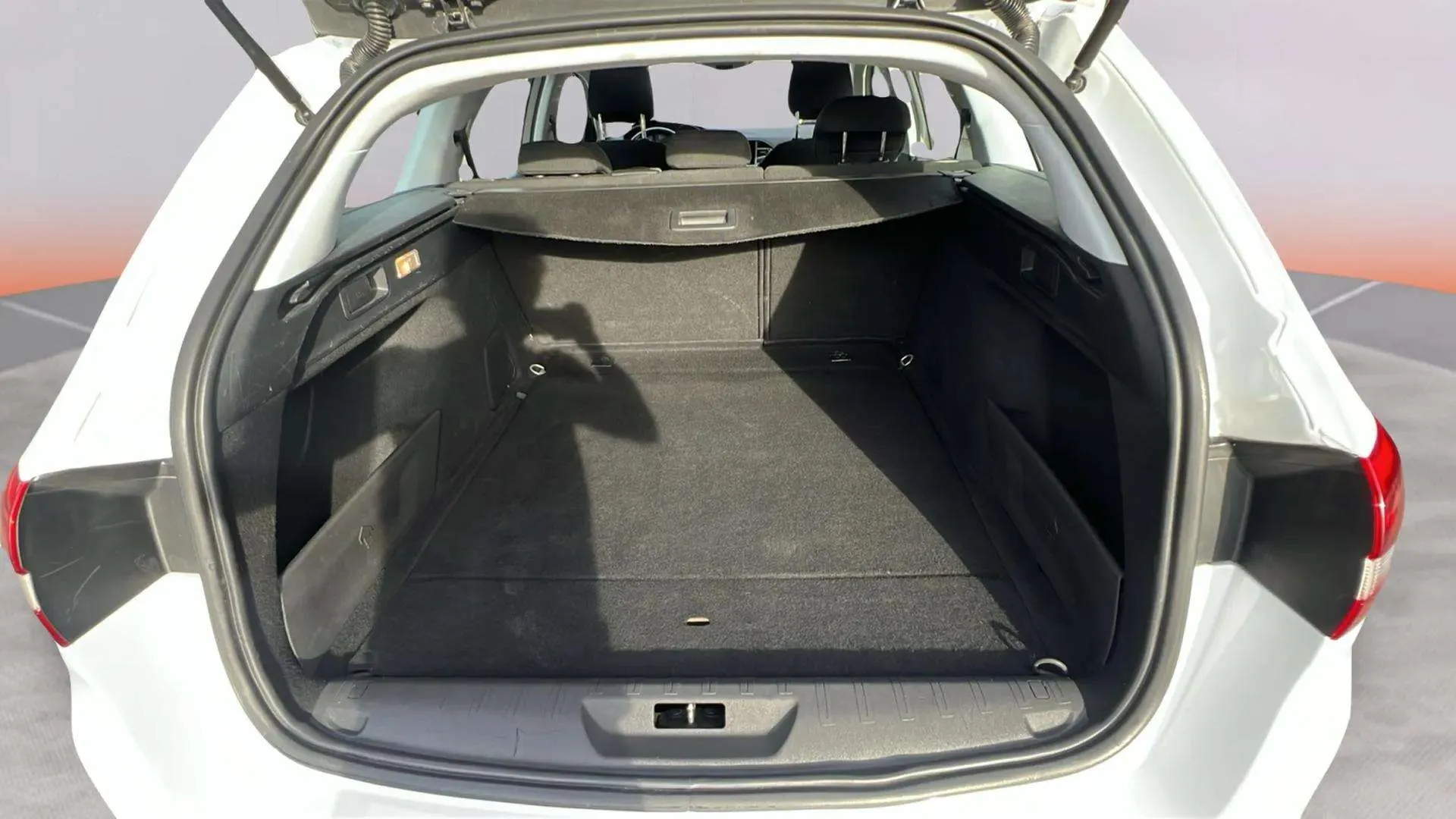Peugeot 308 SW Access 1.6 BlueHDi - foto 26