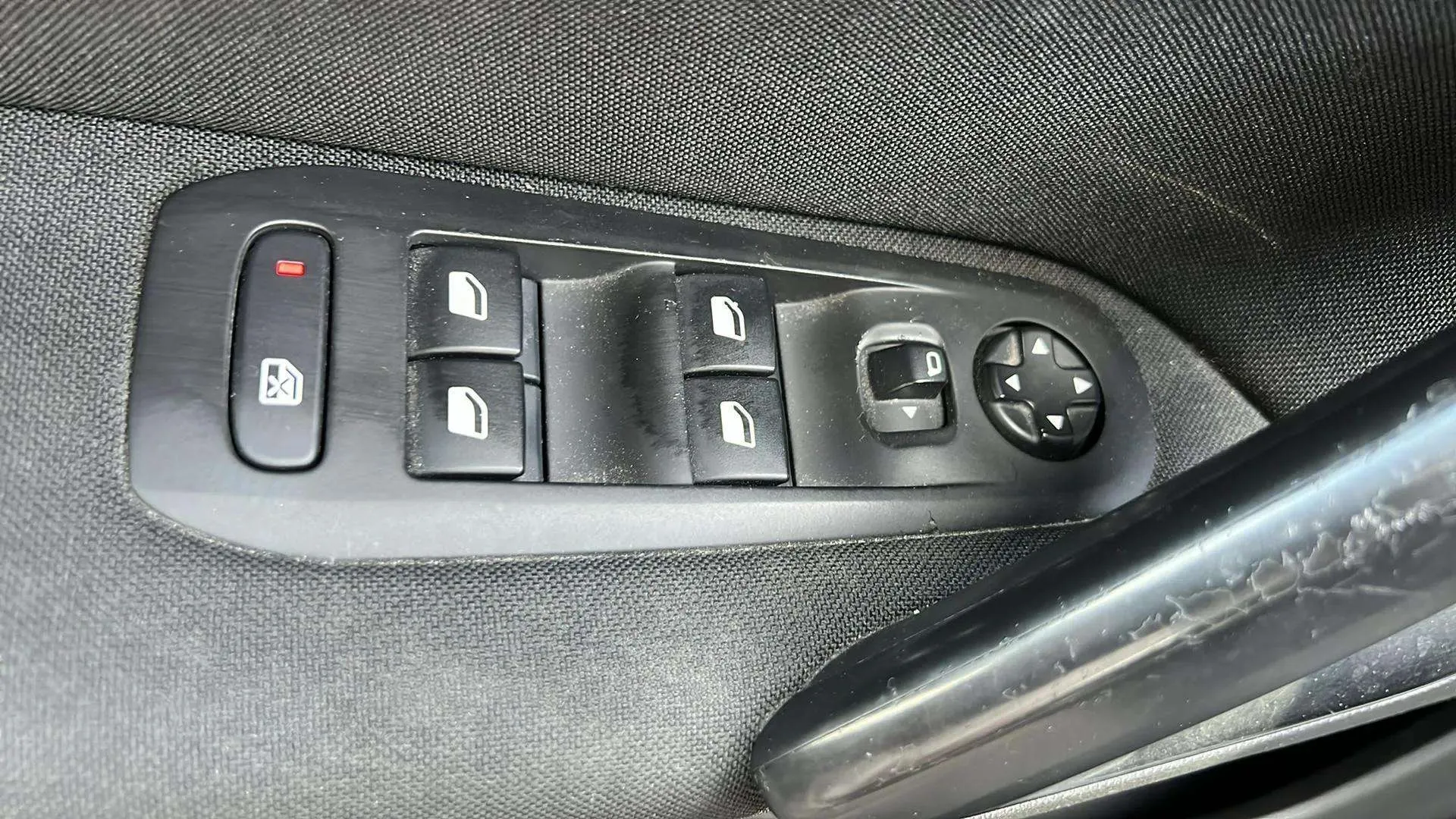 Peugeot 308 SW Access 1.6 BlueHDi - foto 20