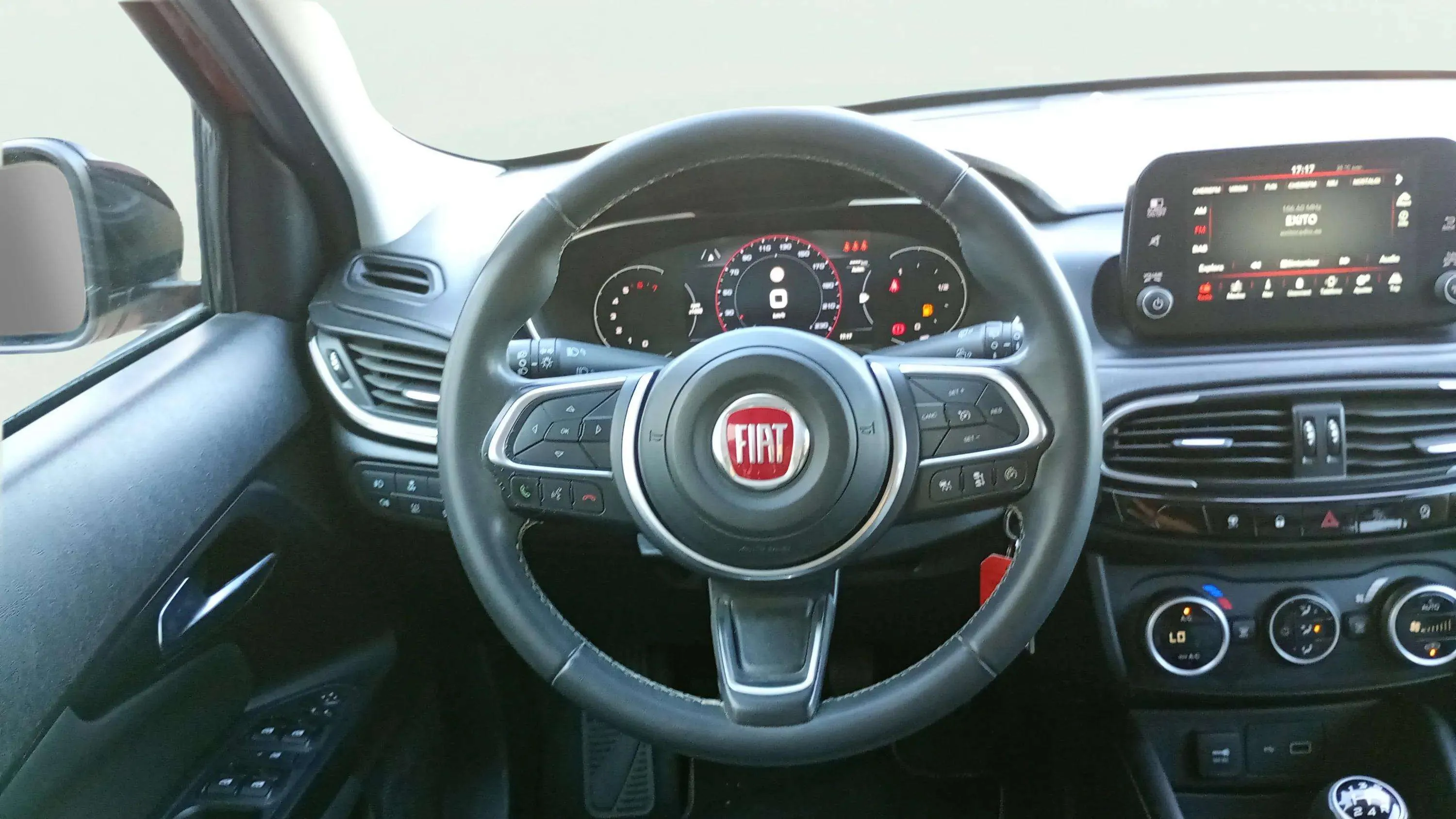 Fiat Tipo Cross 1.0 - foto 14