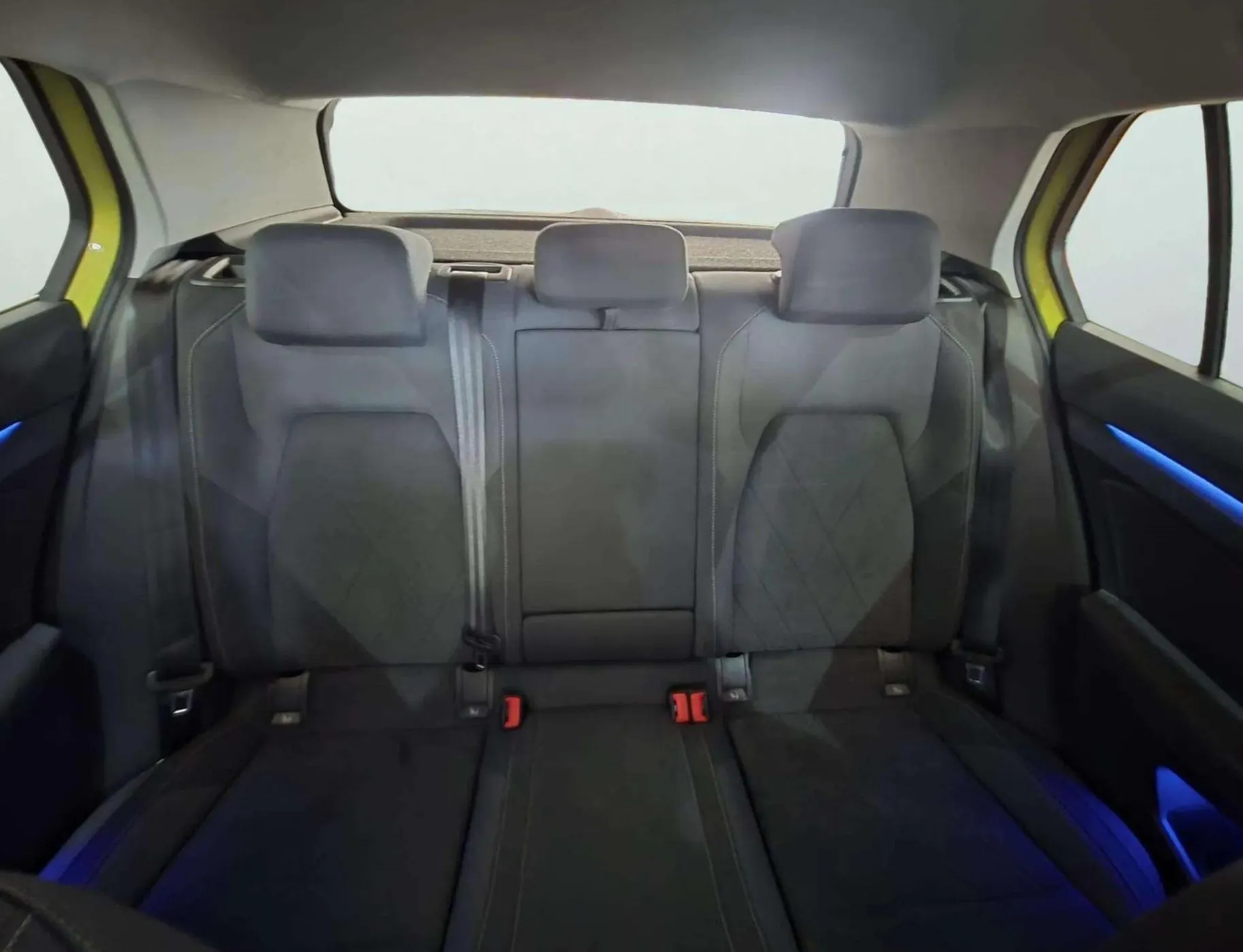 Volkswagen Golf R-Line 2.0 TDI DSG Variant - foto 16