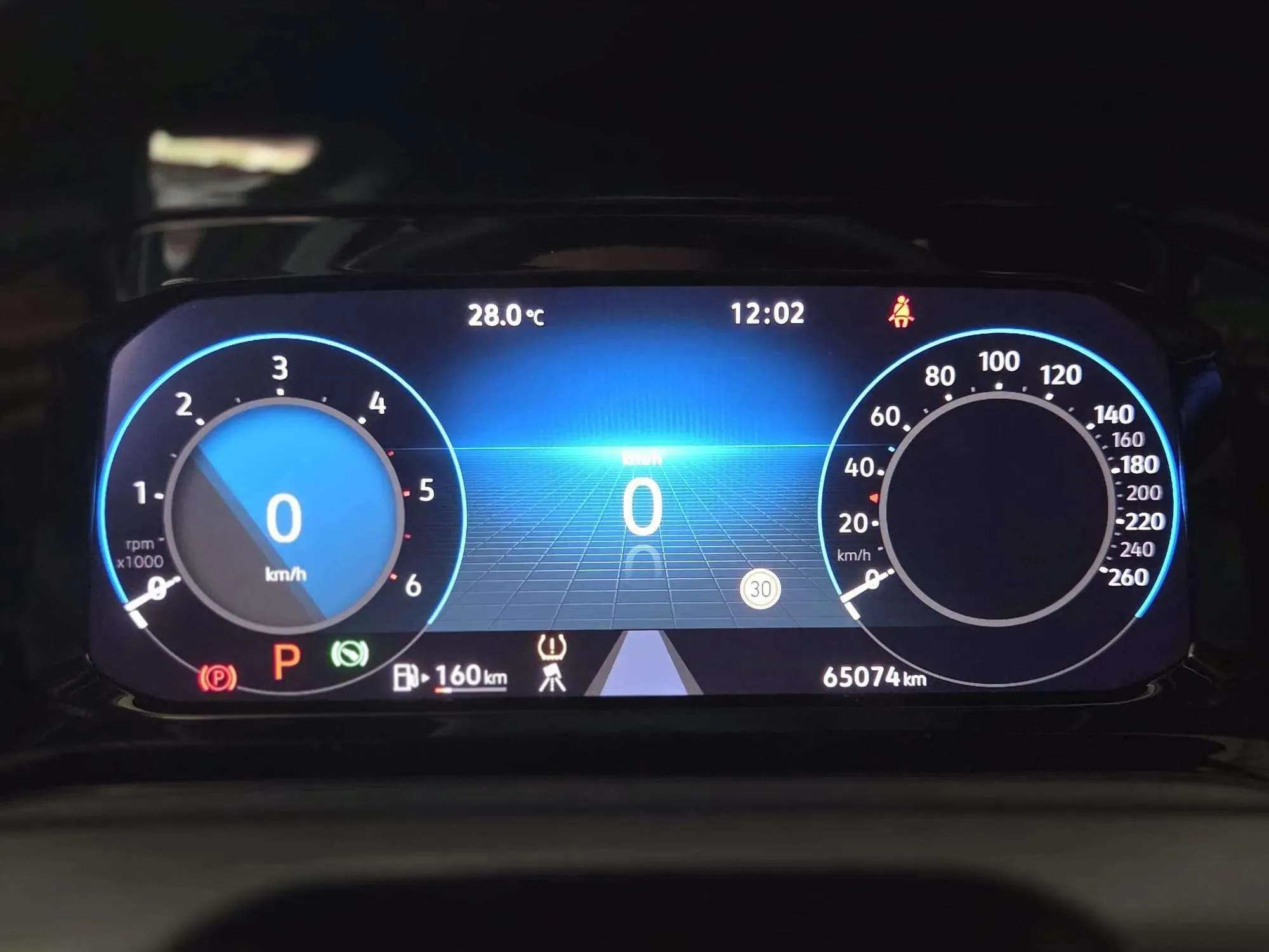 Volkswagen Golf R-Line 2.0 TDI DSG Variant - foto 24