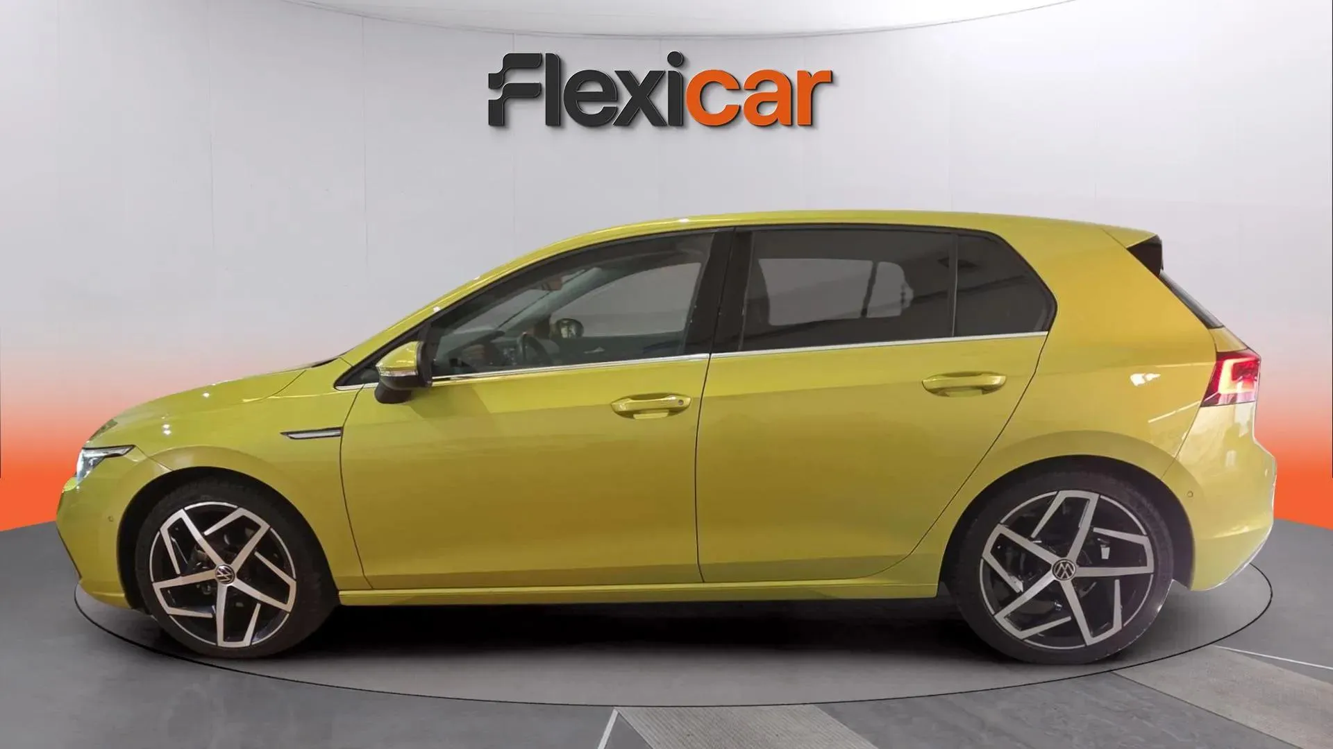 Volkswagen Golf R-Line 2.0 TDI DSG Variant - foto 8