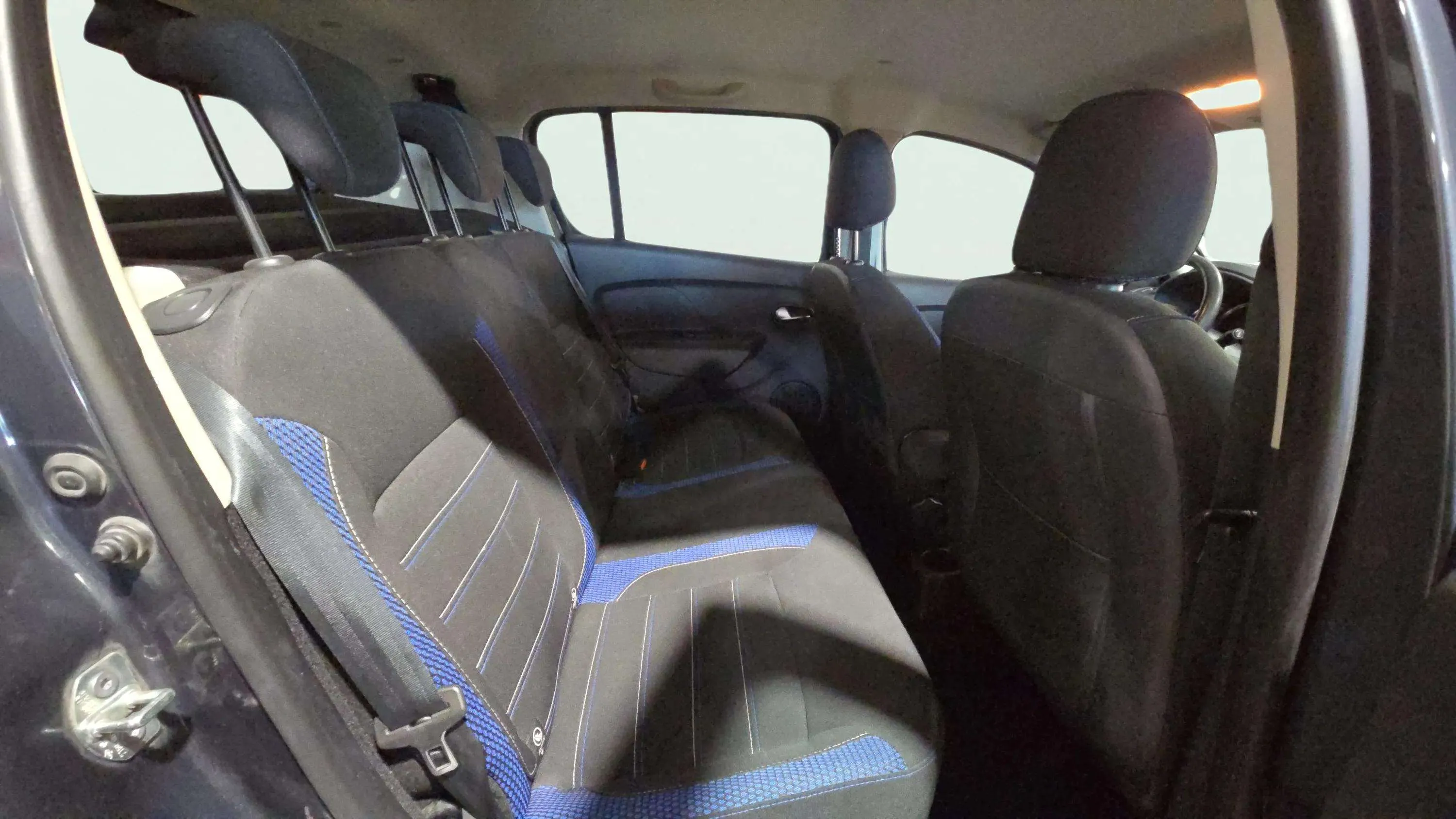 Dacia Sandero Stepway Essential TCe SS - foto 17