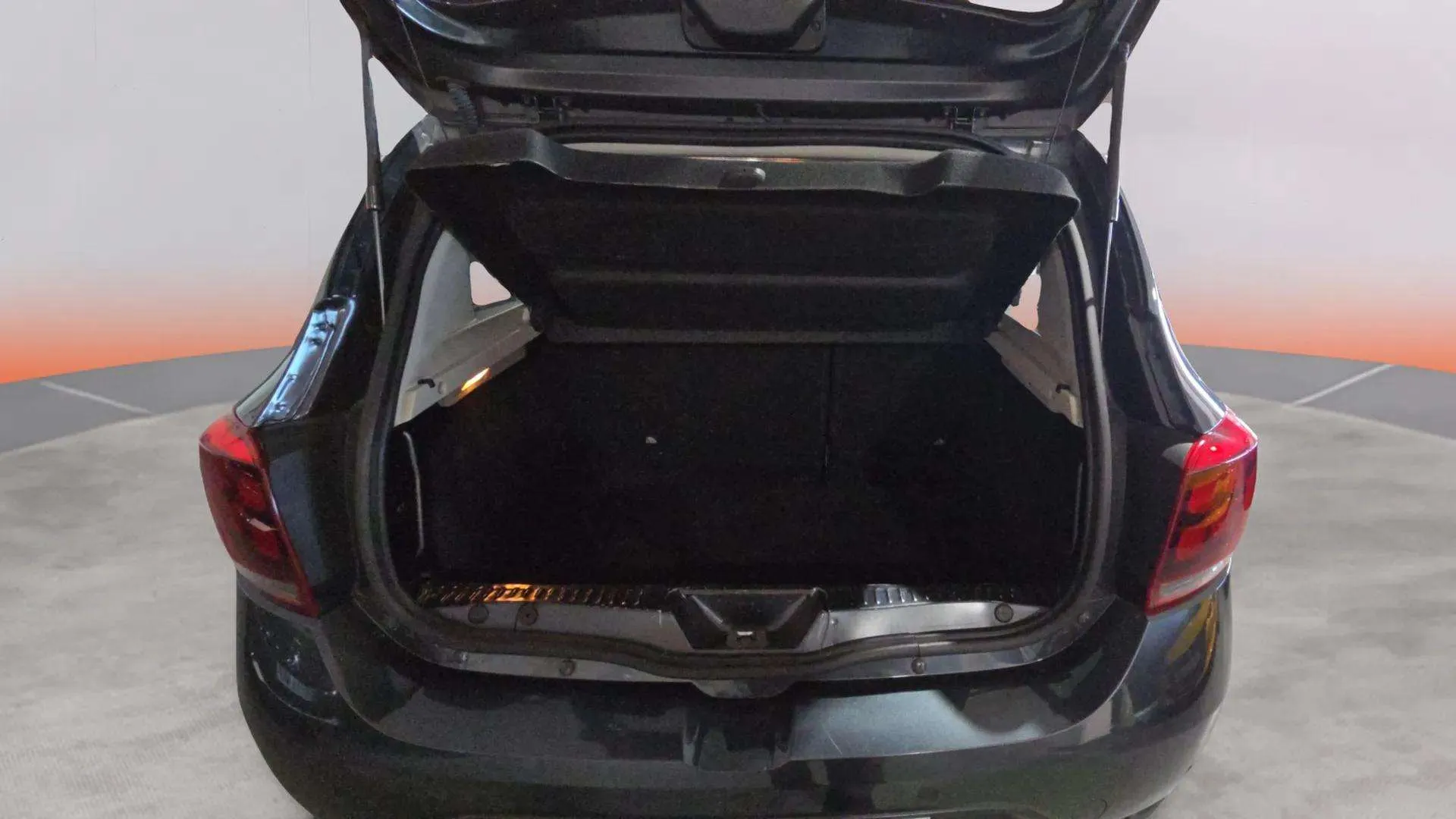 Dacia Sandero Stepway Essential TCe SS - foto 12
