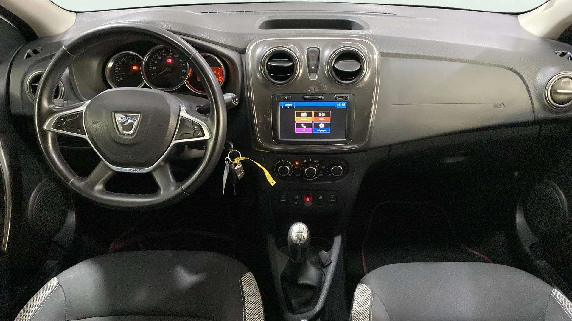 Dacia Sandero Stepway Comfort TCe - foto 11