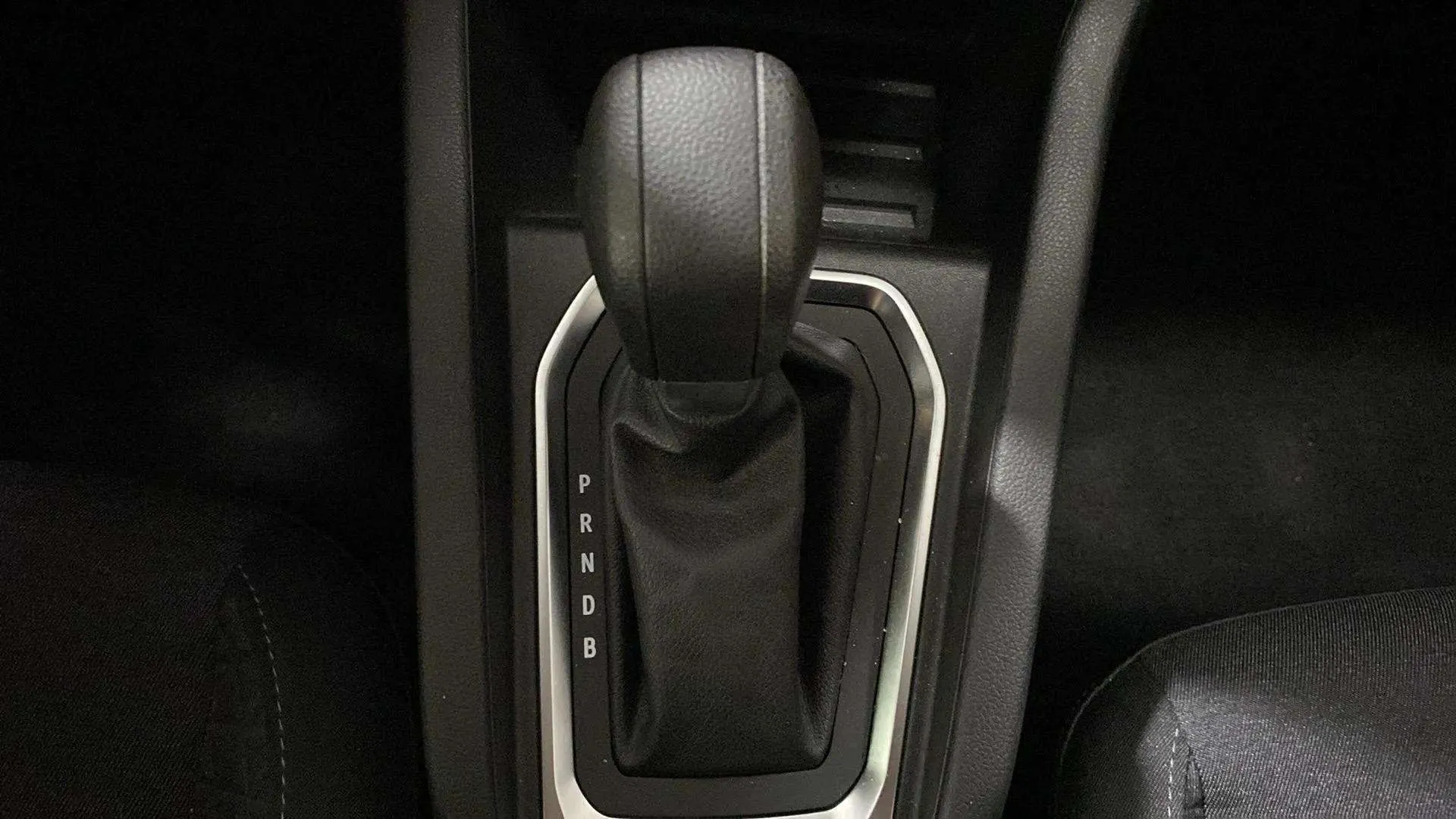 Renault Clio Equilibre E-Tech Híbrido - foto 13