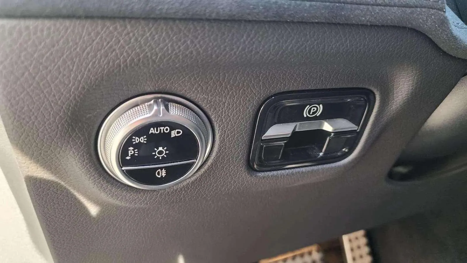 Mercedes-Benz EQS 450+ - foto 13