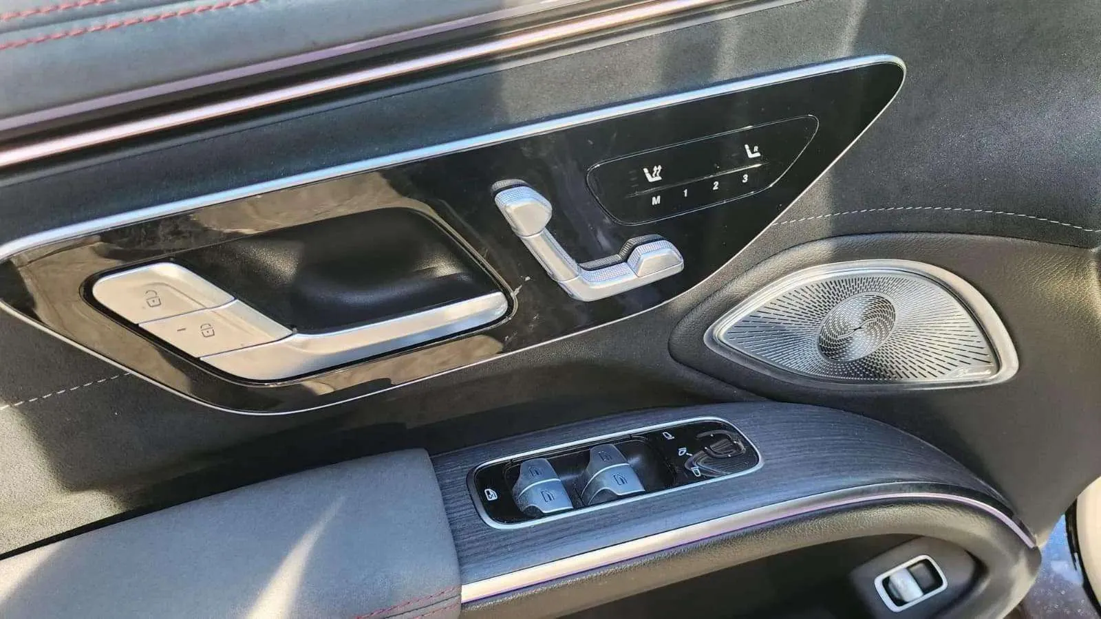 Mercedes-Benz EQS 450+ - foto 33