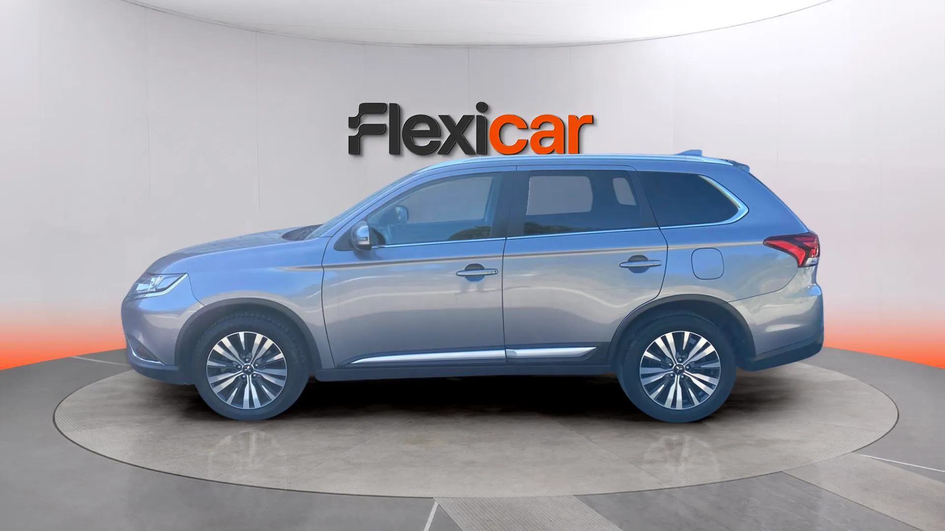 Mitsubishi Outlander 200 MPI Kaiteki CVT 2WD 7 Plazas - foto 4