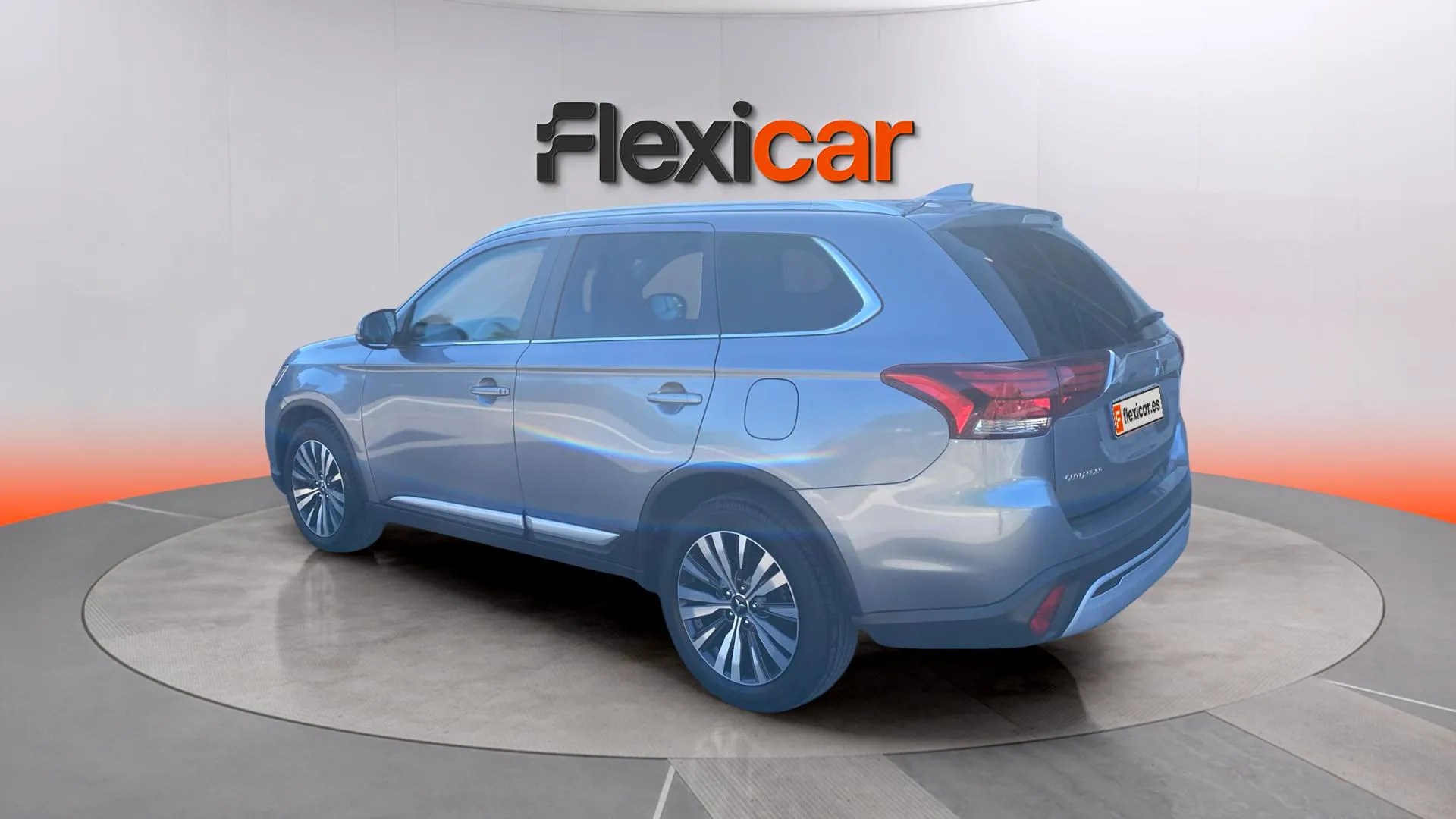 Mitsubishi Outlander 200 MPI Kaiteki CVT 2WD 7 Plazas - foto 5