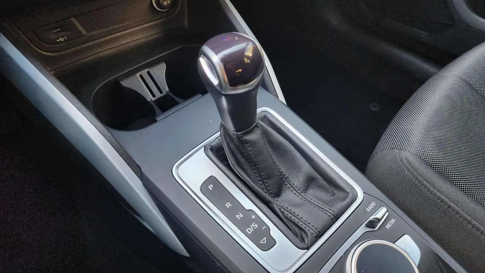 Audi Q2 35 TFSI S tronic - foto 23