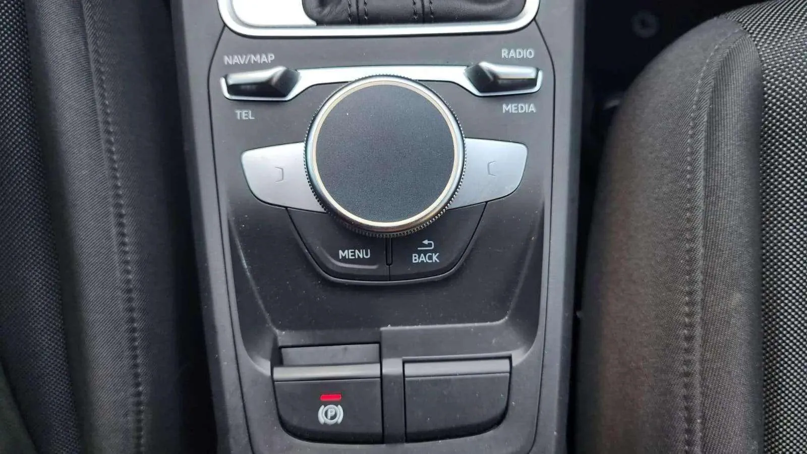 Audi Q2 35 TFSI S tronic - foto 24