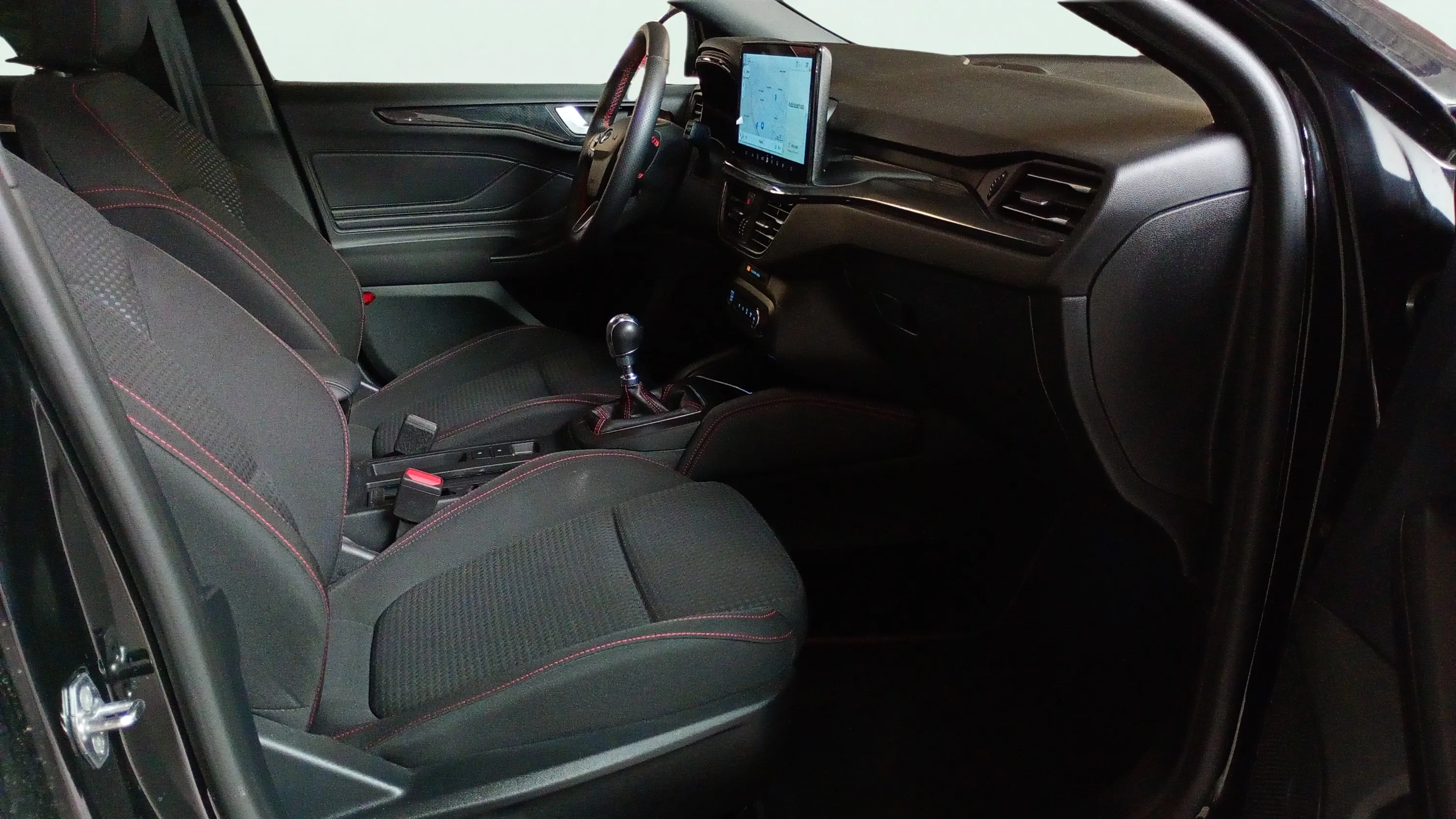 Ford Focus ST-Line X 1.0T EcoBoost mHEV - foto 13