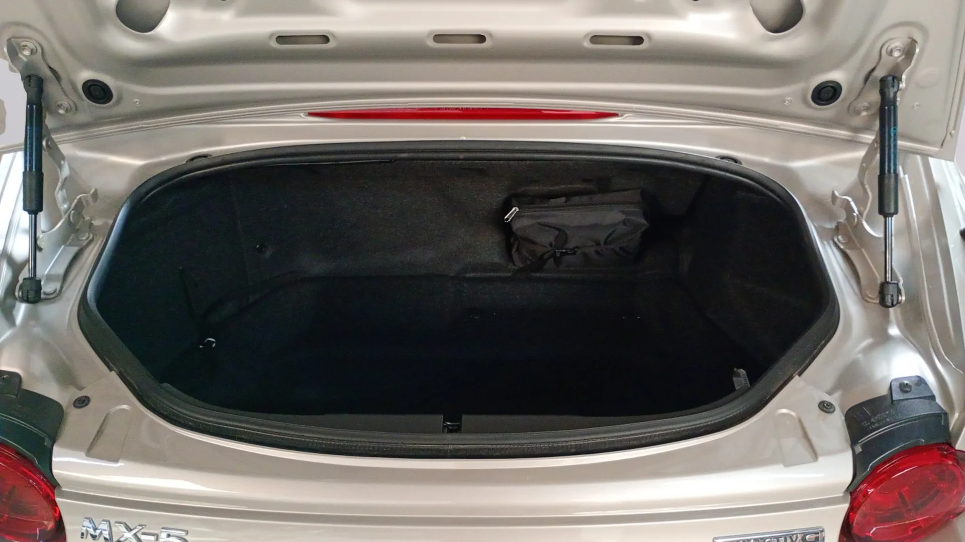 Mazda MX-5 Skyactiv-G 2.0 Blue Cap Ed - foto 22