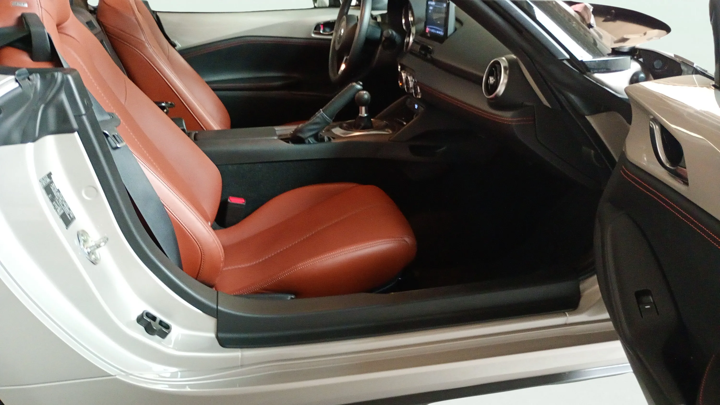 Mazda MX-5 Skyactiv-G 2.0 Blue Cap Ed - foto 17