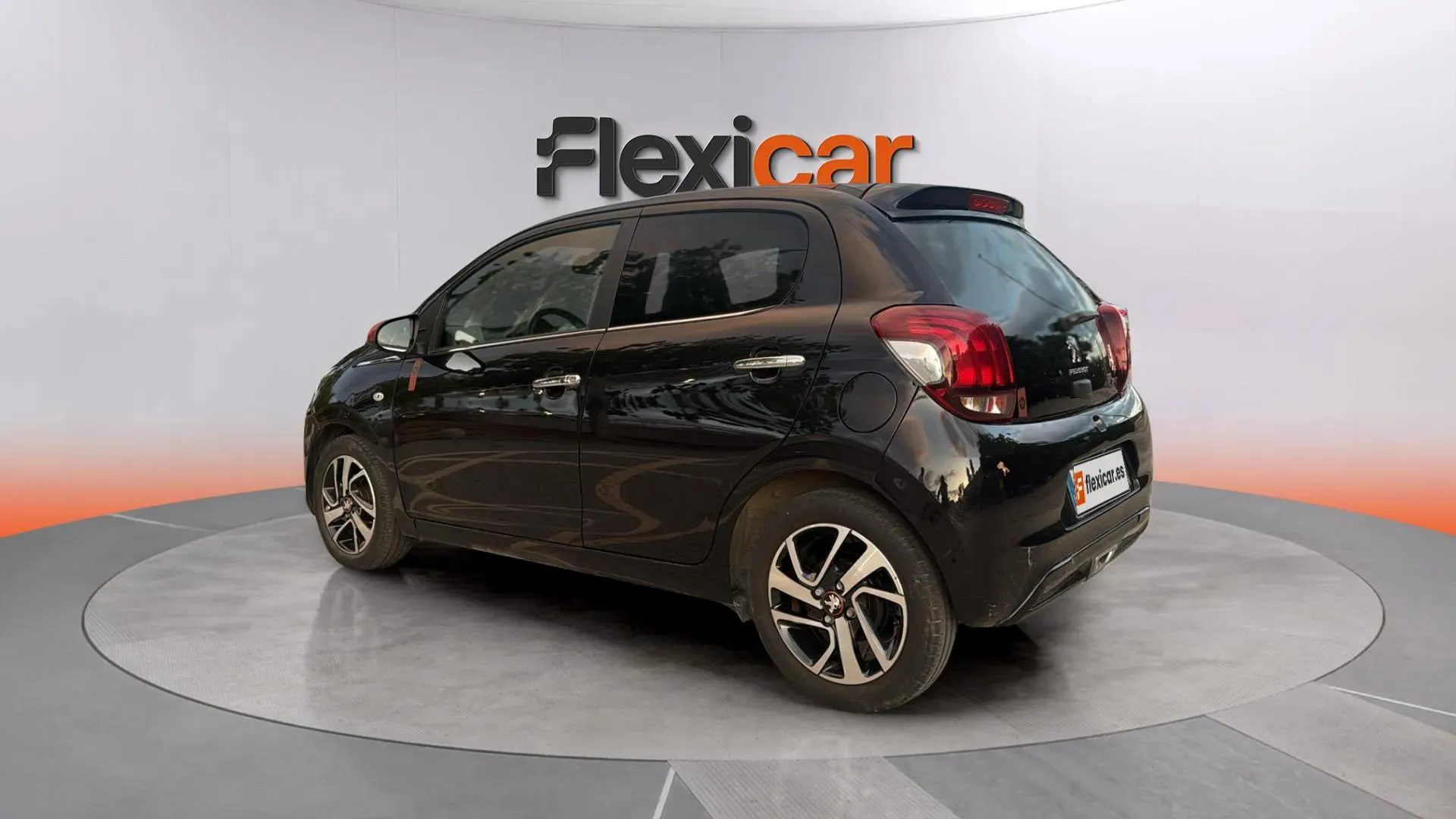 Peugeot 108 TOP! Roland Garros 1.2 PureTech - foto 5