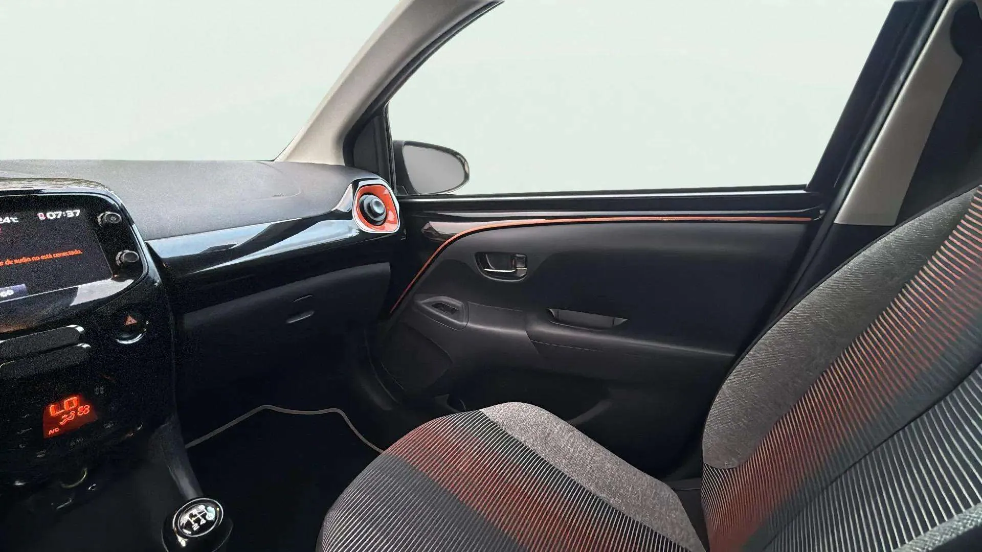 Peugeot 108 TOP! Roland Garros 1.2 PureTech - foto 14