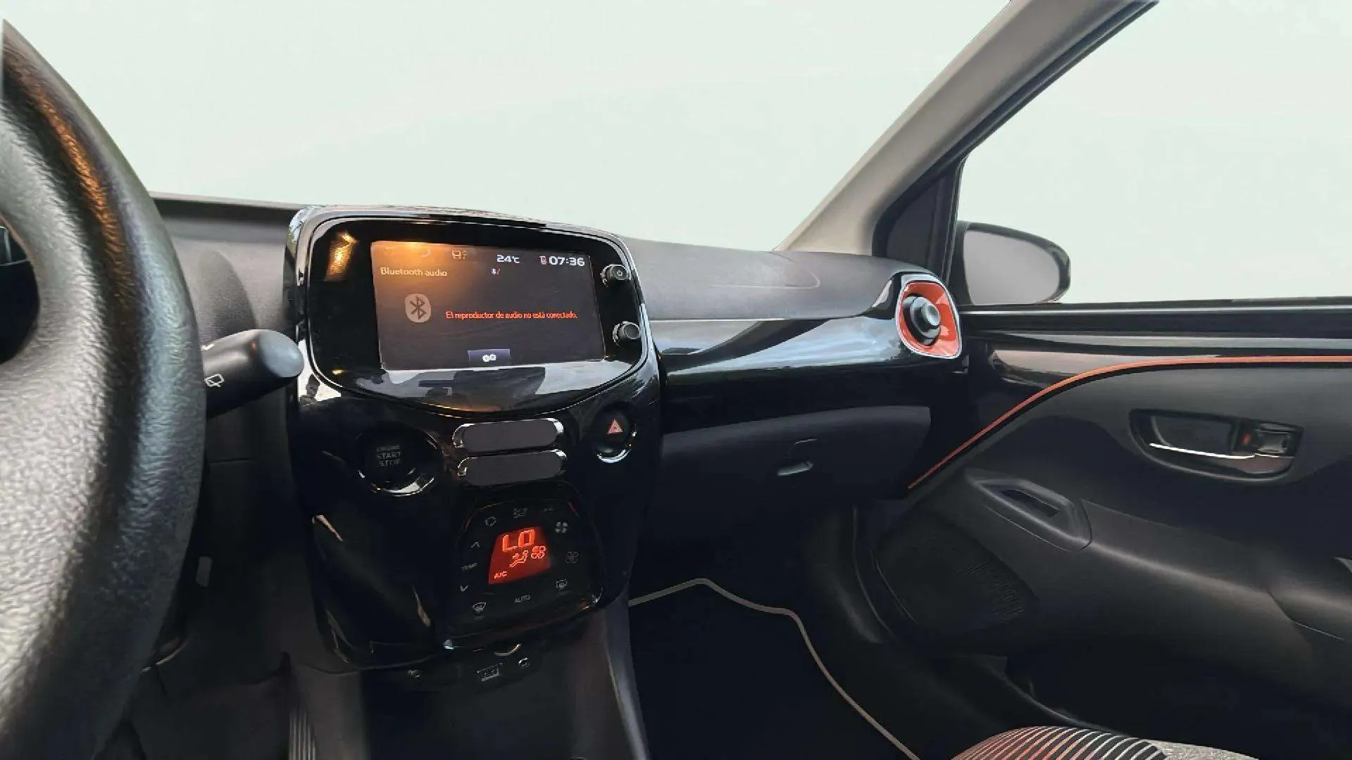 Peugeot 108 TOP! Roland Garros 1.2 PureTech - foto 12