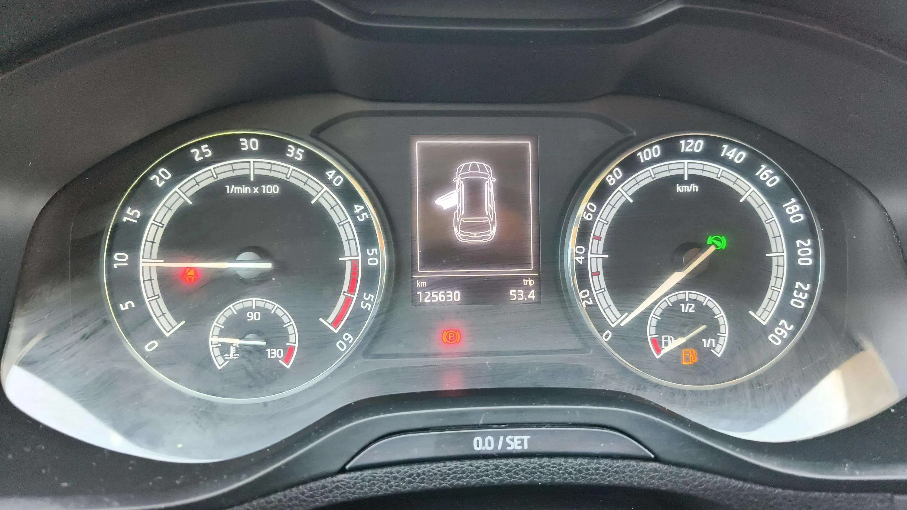 Škoda Karoq 2.0 TDI DSG 4x4 Ambition - foto 13