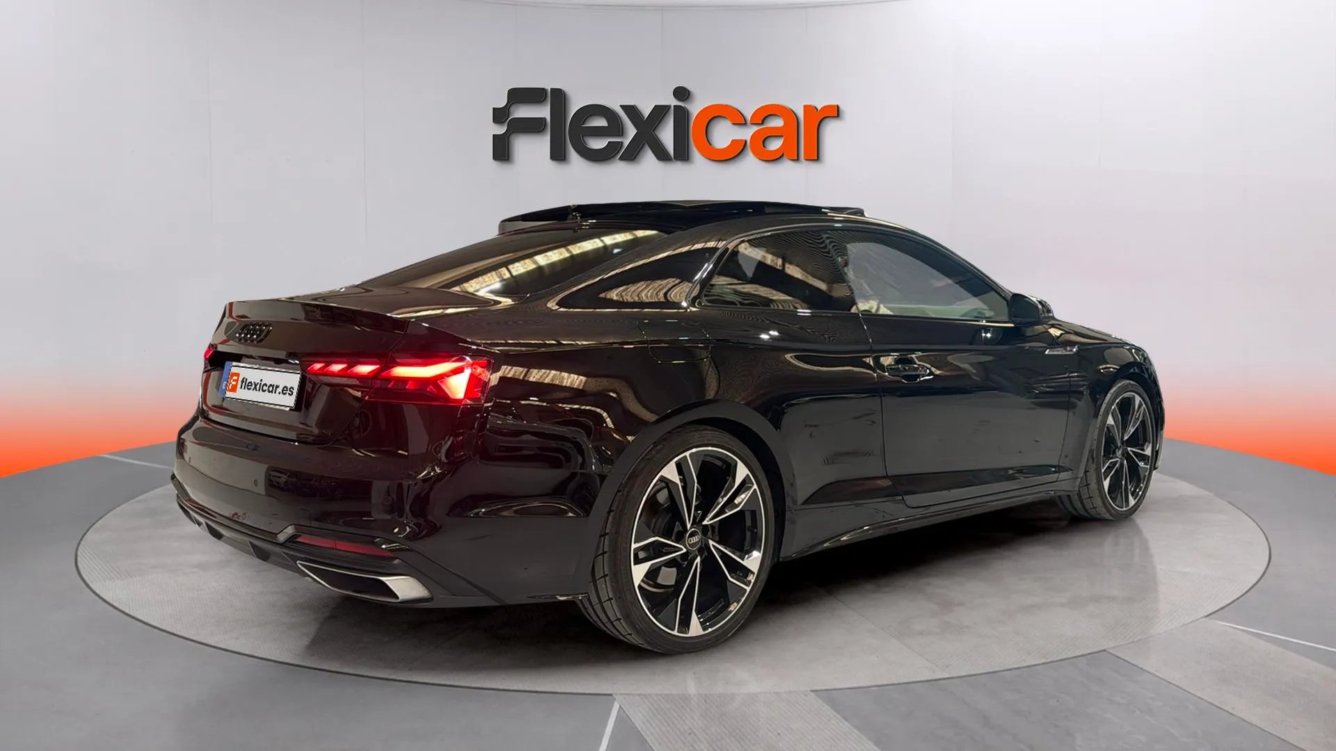 Audi A5 TFSI Black Line - foto 8
