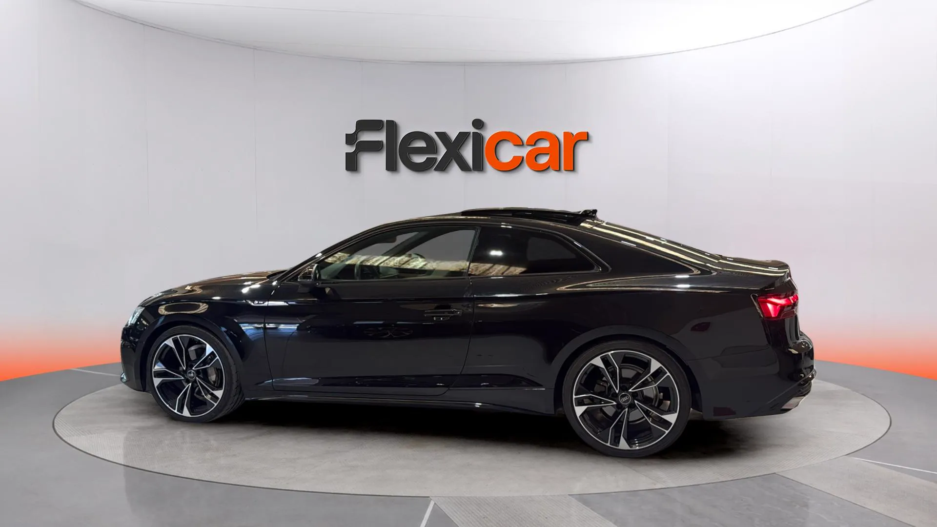 Audi A5 TFSI Black Line - foto 6