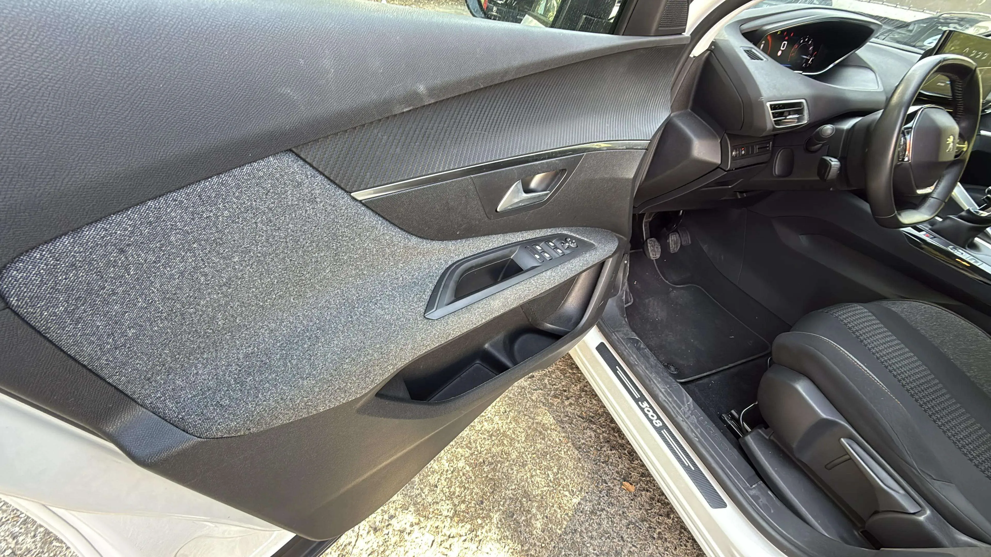Peugeot 3008 1.2 PureTech GT - foto 18