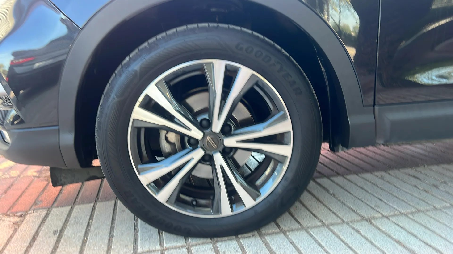 Nissan Qashqai dCi E6D 4X4-i Q-Line - foto 9