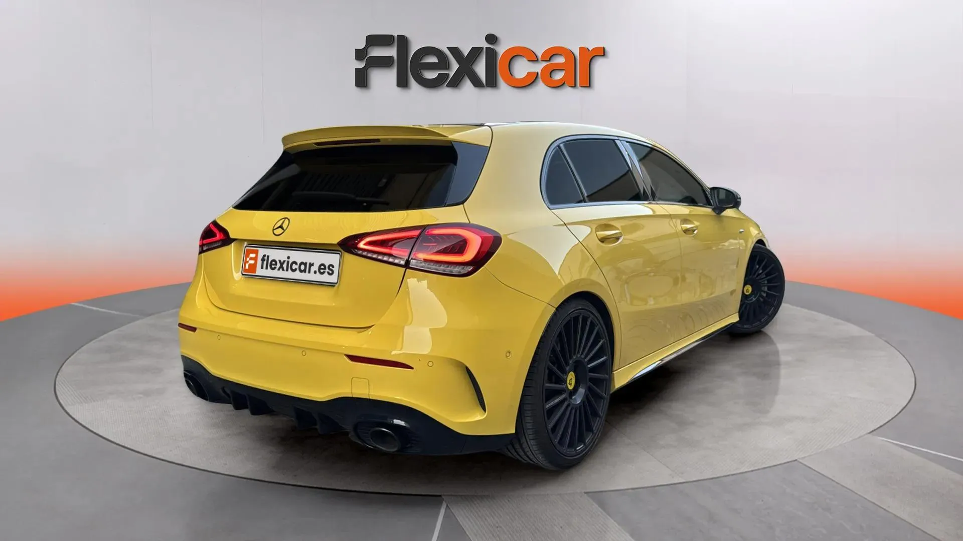 Mercedes-Benz Clase A Mercedes-AMG A 35 4MATIC+ - foto 3