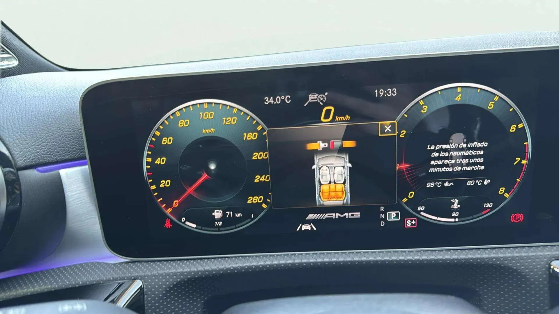 Mercedes-Benz Clase A Mercedes-AMG A 35 4MATIC+ - foto 12