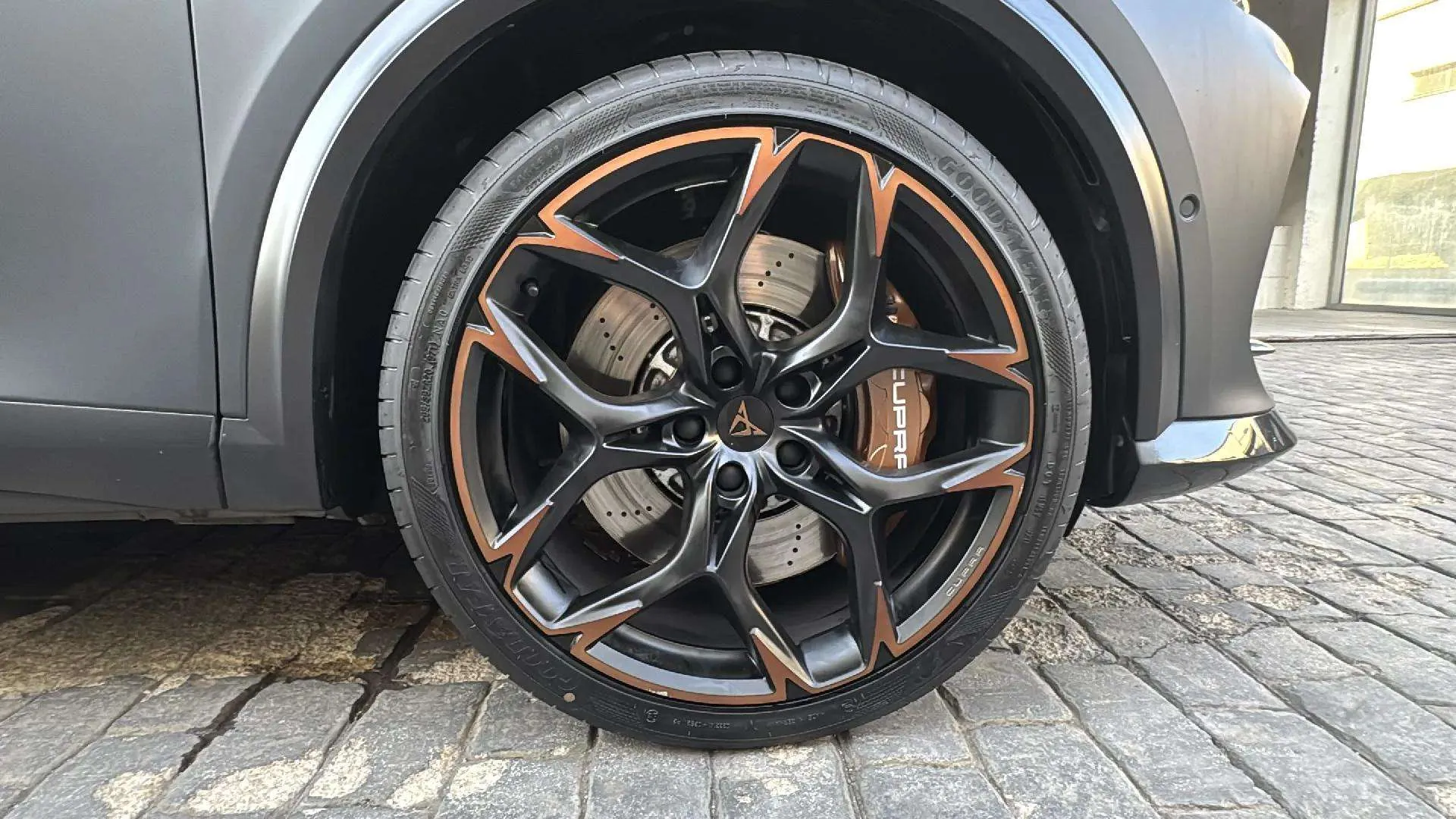 Cupra Formentor 2.5 TSI VZ5 4Drive DSG - foto 16