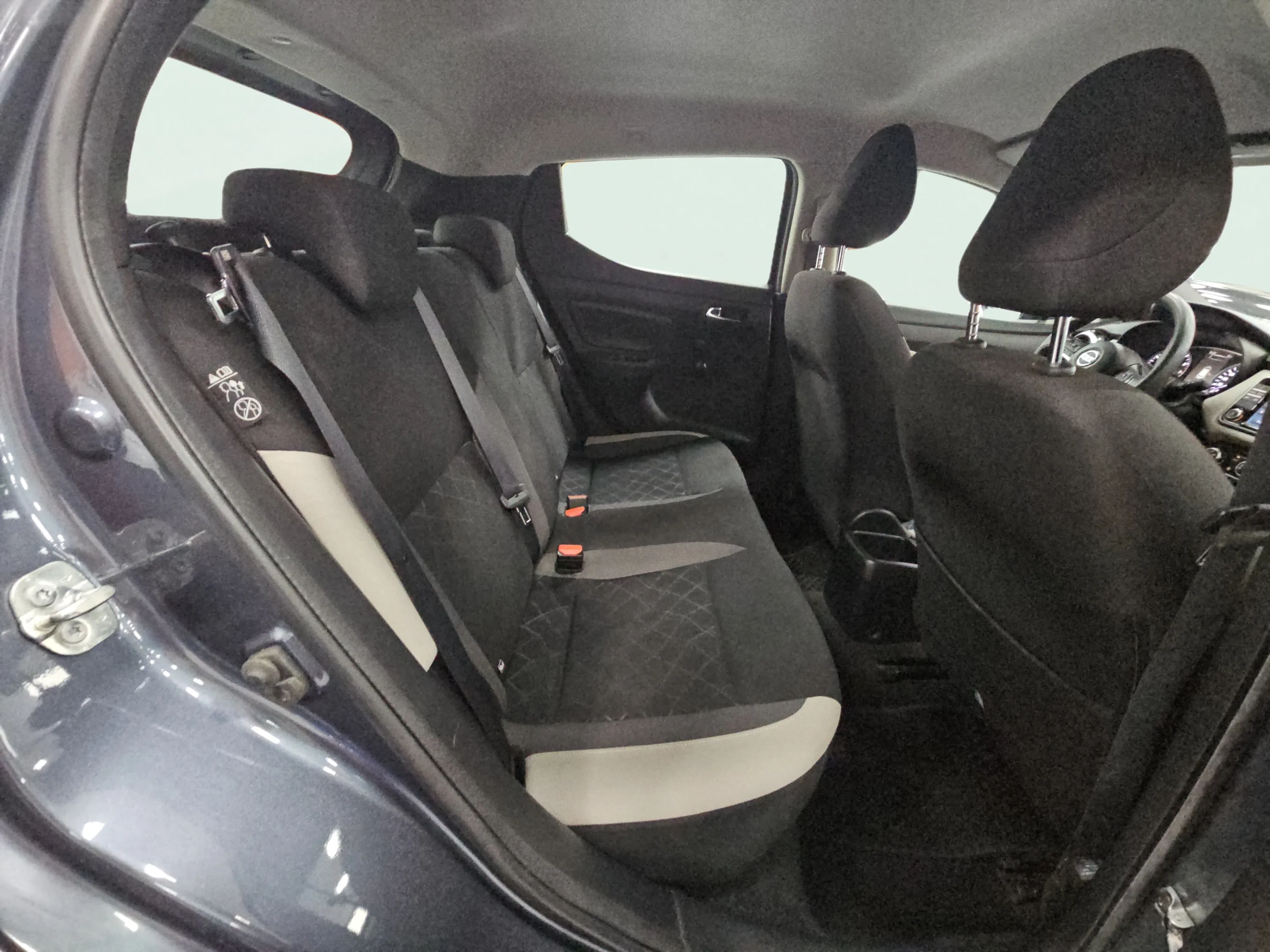 Nissan Micra 1.0G Acenta - foto 14