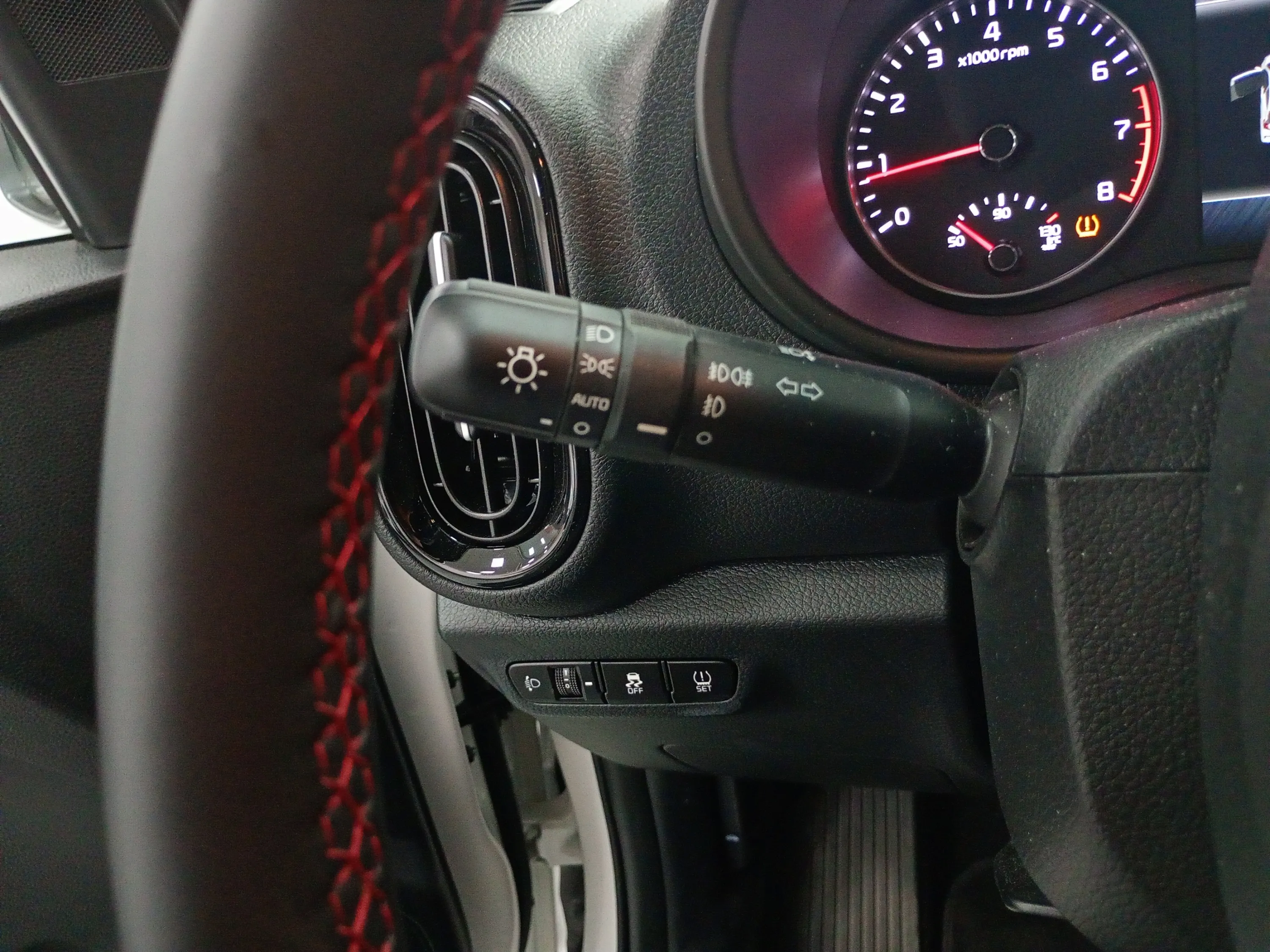 Kia Picanto 1.2 DPi AMT GT Line - foto 21