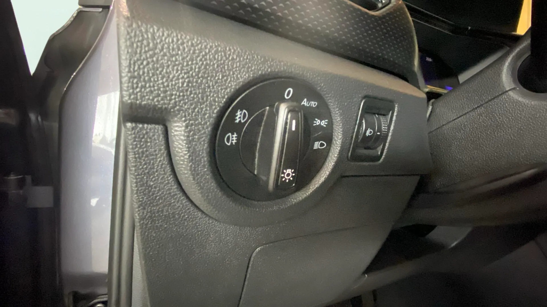 Volkswagen T-Cross Advance 1.0 TSI - foto 34