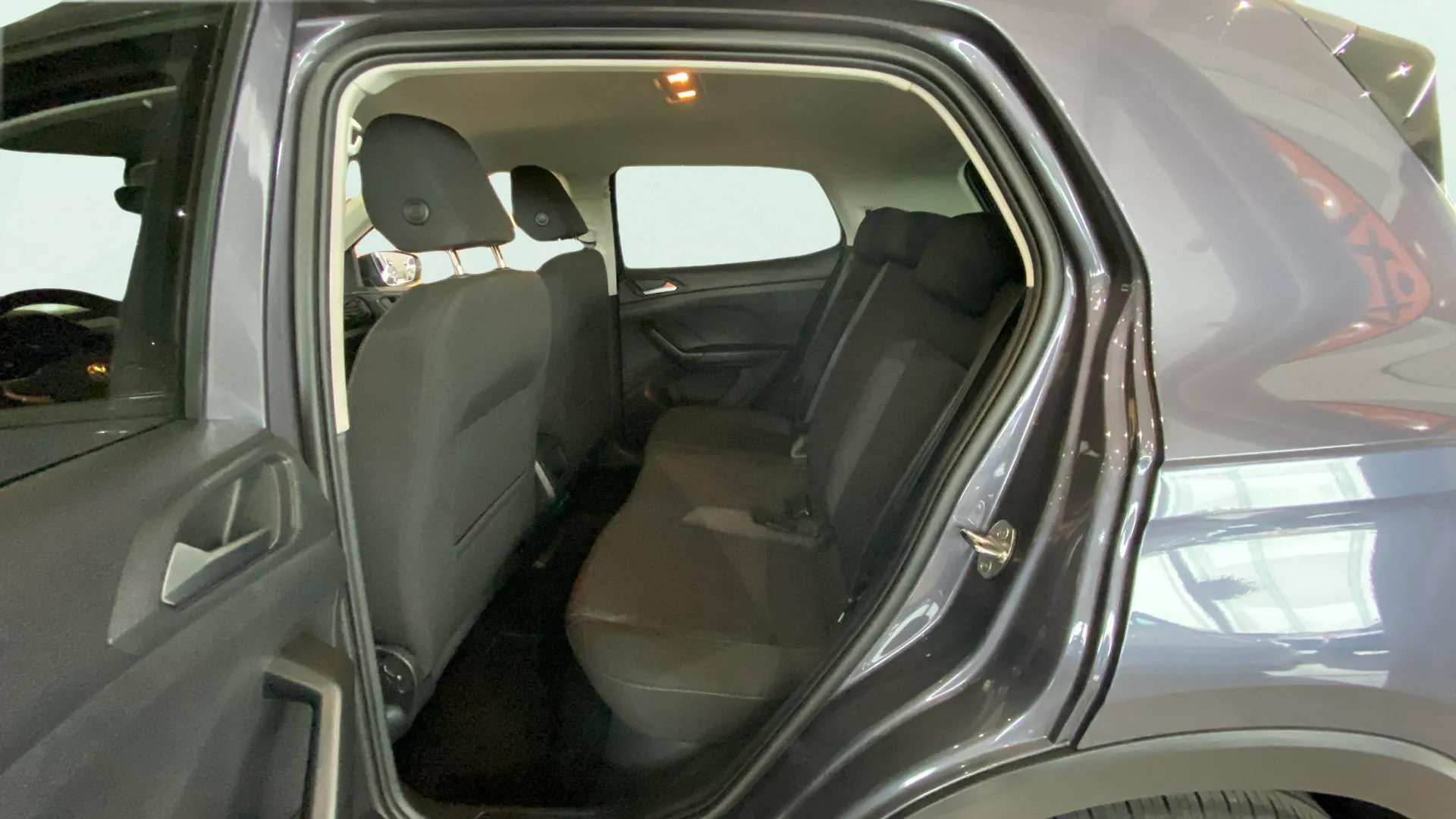 Volkswagen T-Cross Advance 1.0 TSI - foto 23