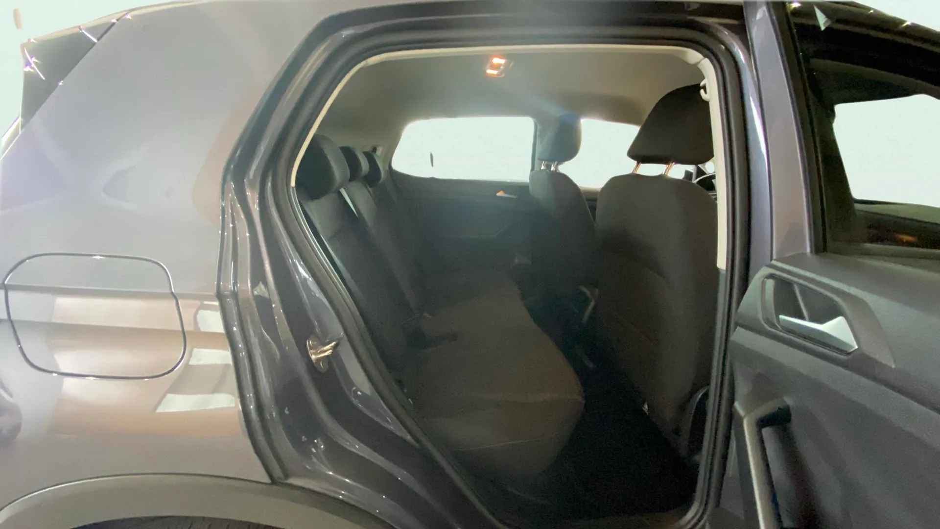Volkswagen T-Cross Advance 1.0 TSI - foto 24
