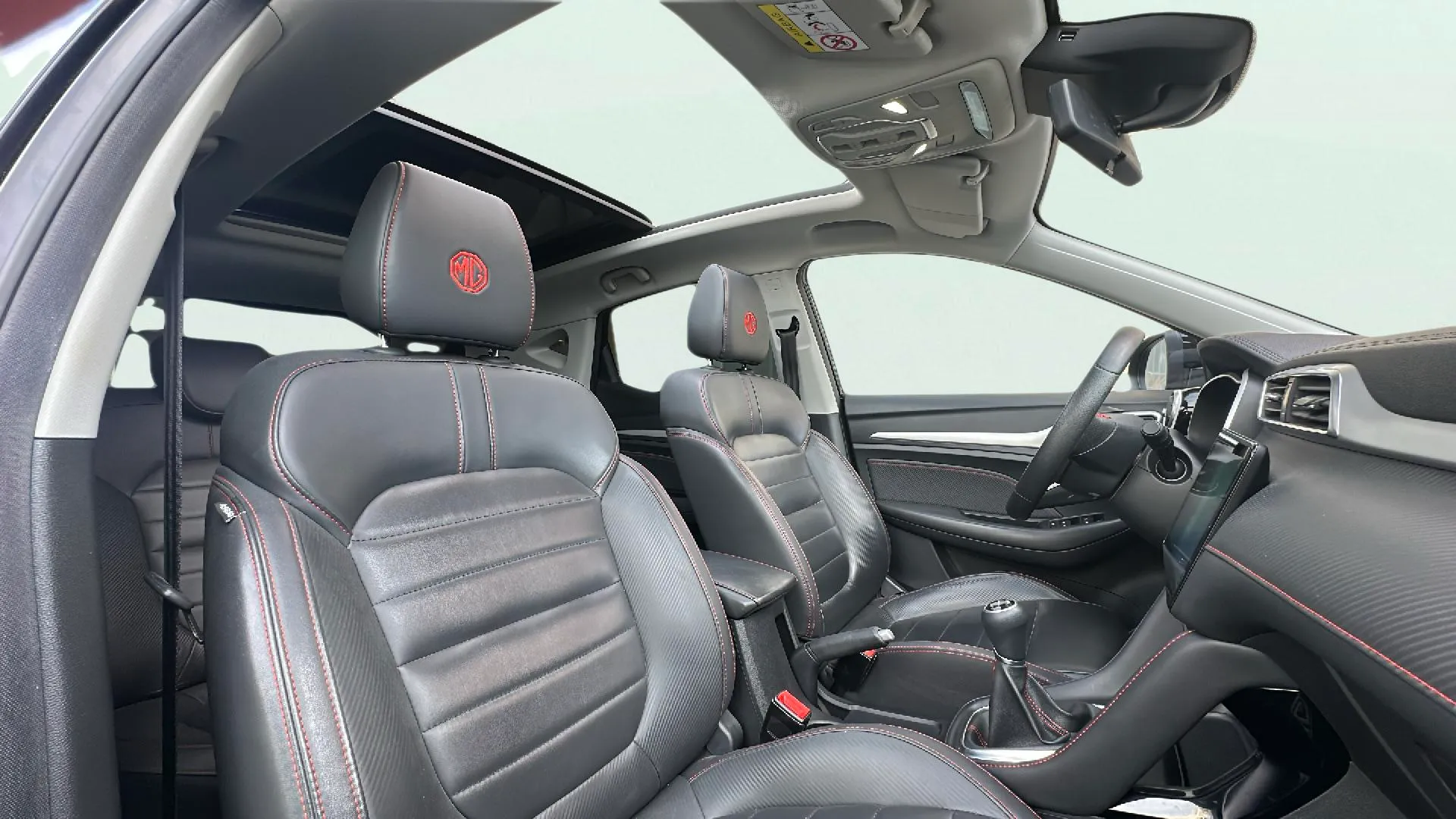 MG ZS 1.0T Luxury - foto 20