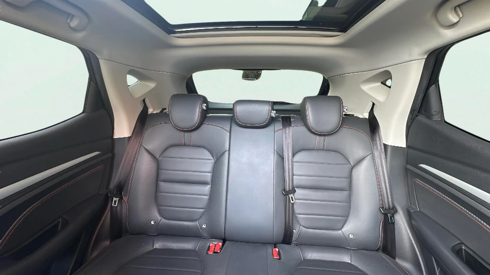 MG ZS 1.0T Luxury - foto 23